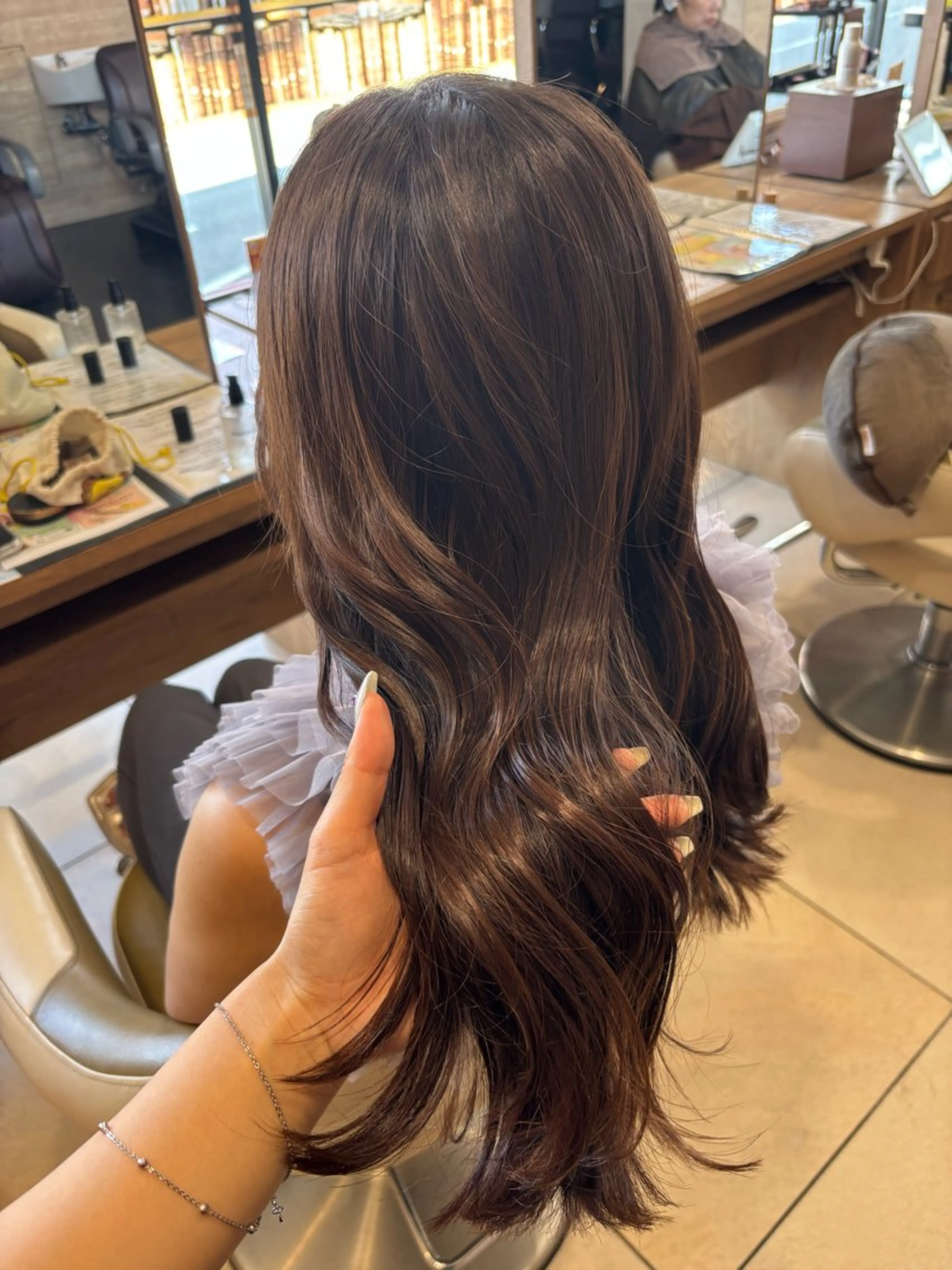 セミロング カラー 田中 優衣のヘアスタイル