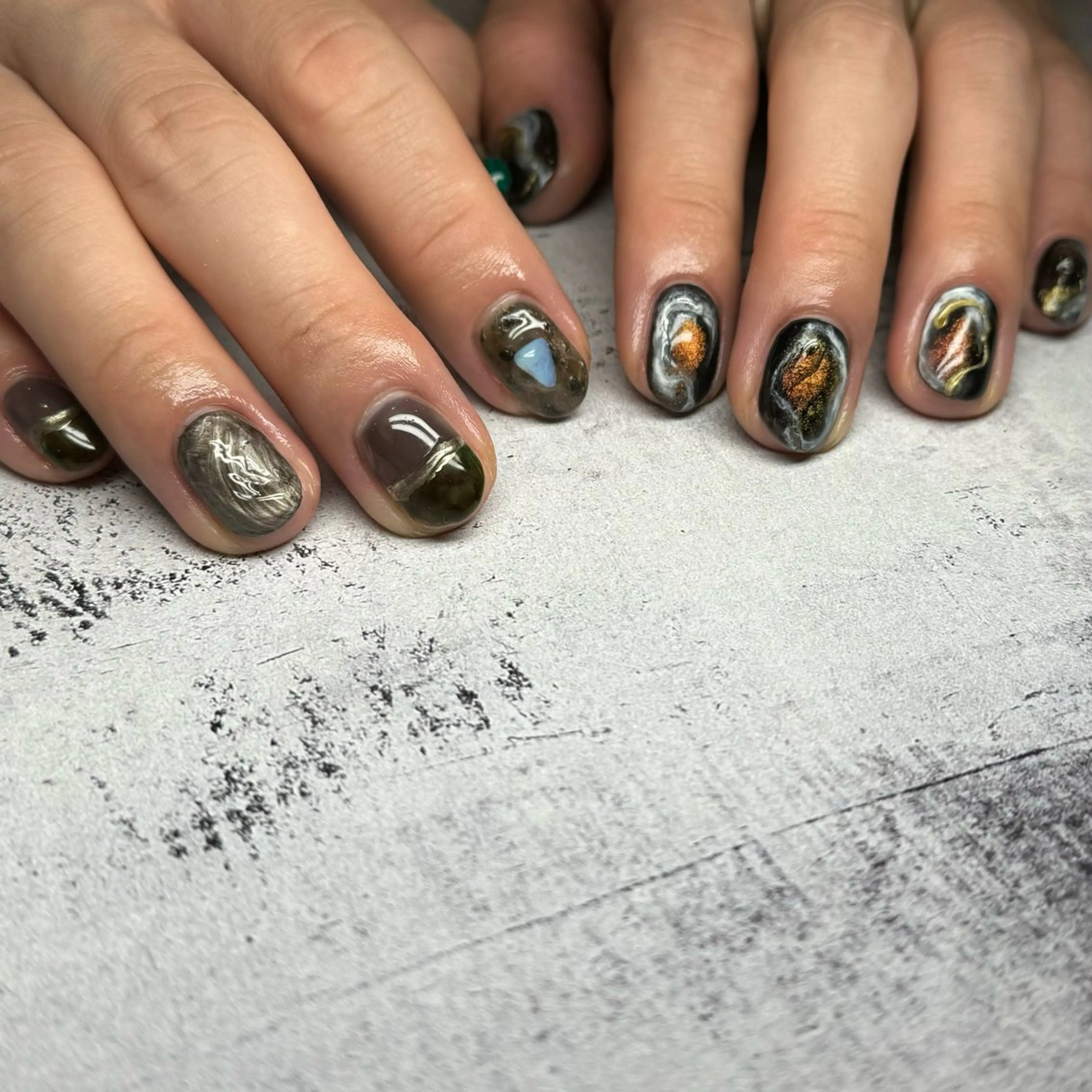 メンズ ネイル ニュアンスネイル ハンドネイル 𝐫𝐚𝐢 𝐧𝐚𝐢𝐥のネイルデザイン