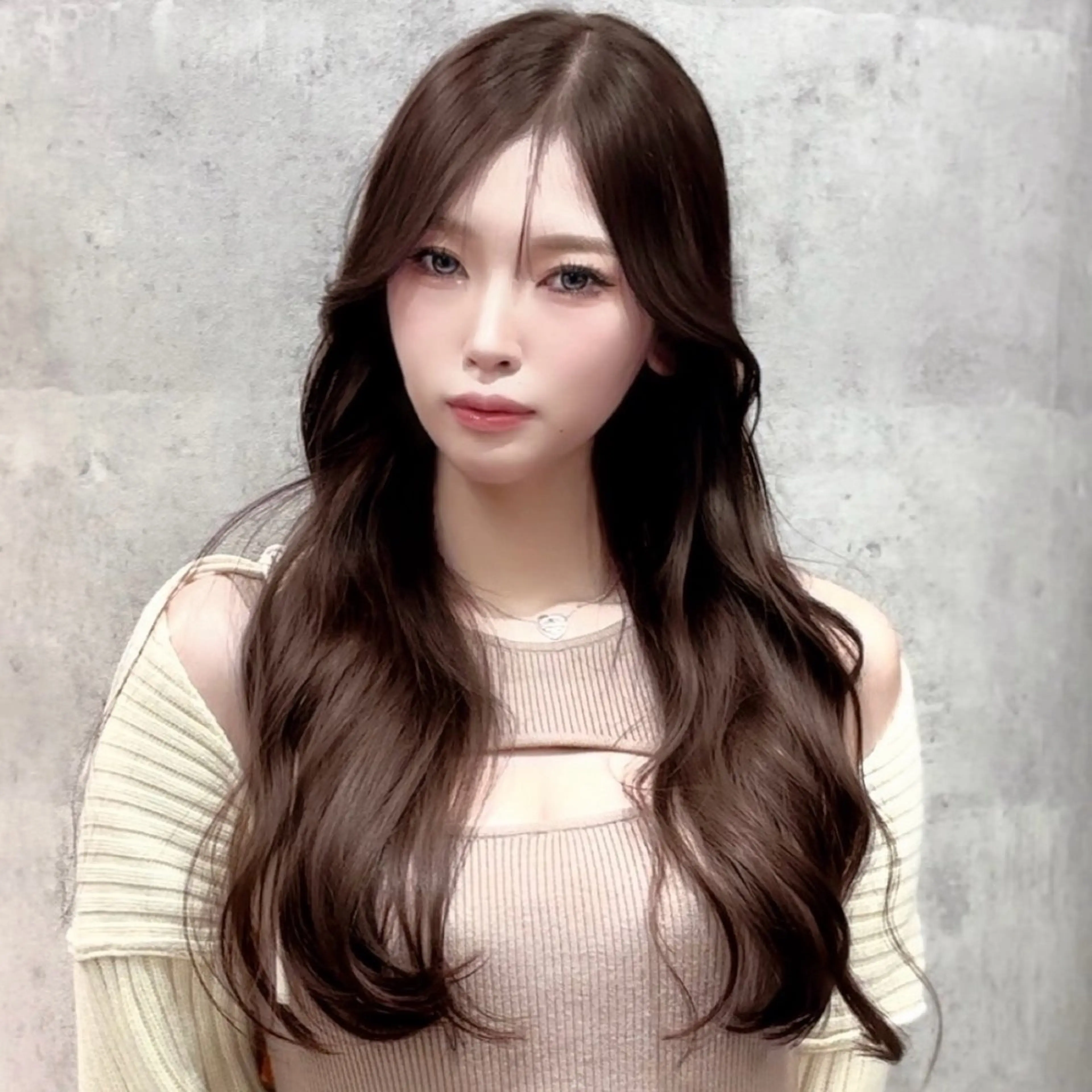 ロング くびれヘア 韓国風ヘア レイヤーカット ロング シースルーバング カット ヘアカラー トリートメント 新宿/韓国レイヤー 顔まわり/RIKUのヘアスタイル