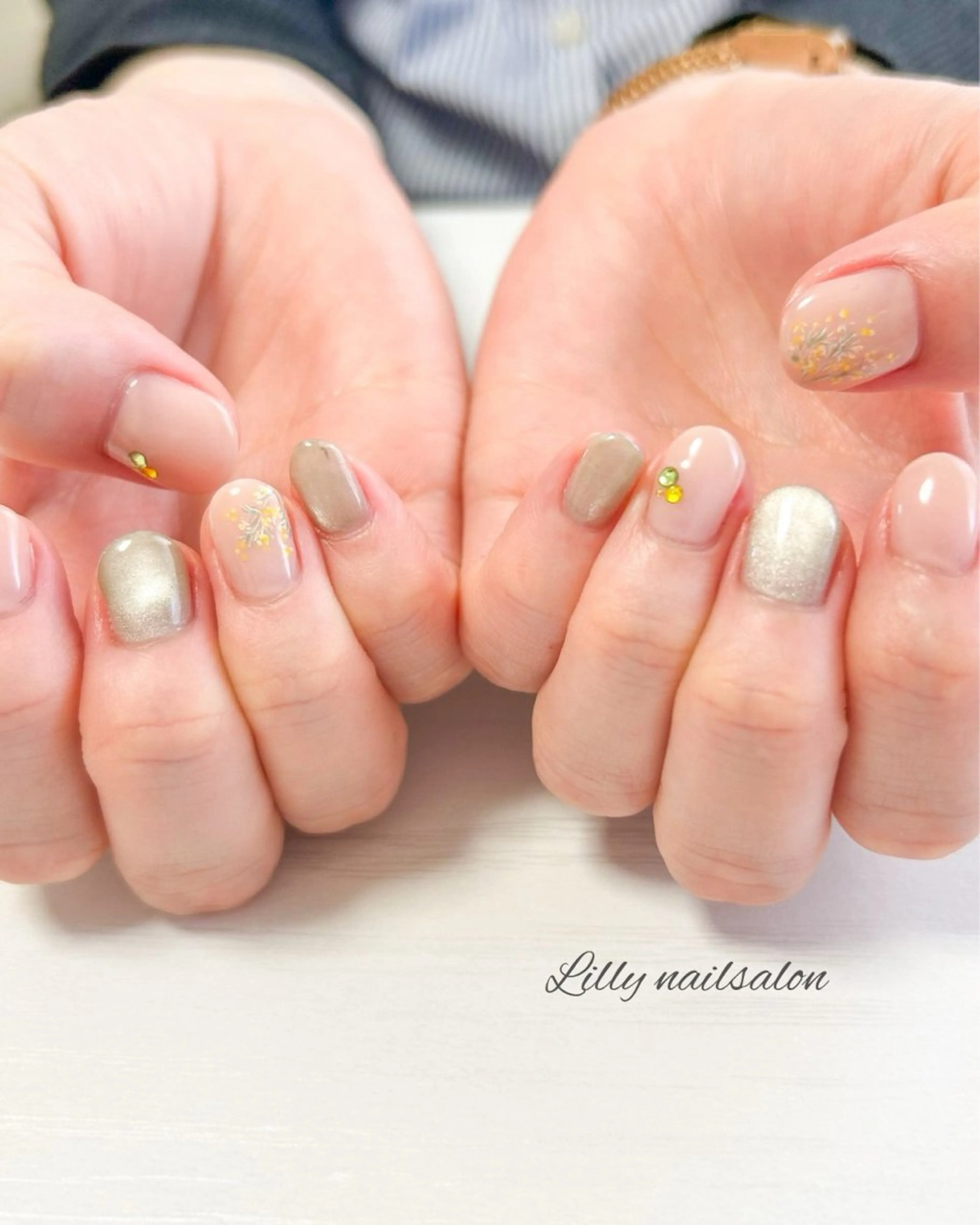 ネイル Lilly nail Mikuのネイルデザイン