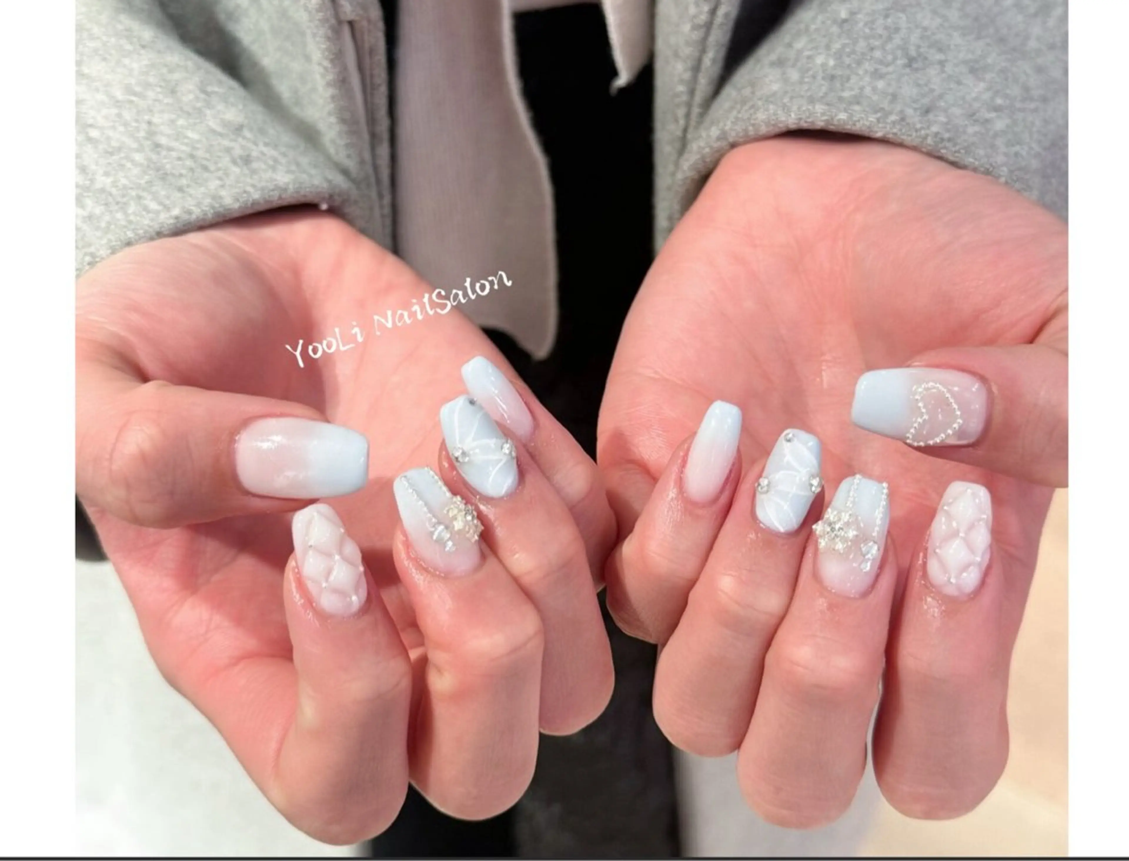 ネイル アートネイル オーロラネイル チークネイル フレンチネイル ガラスフレンチ ハンドネイル 🎀🎀YooLi Nail Salonのネイルデザイン