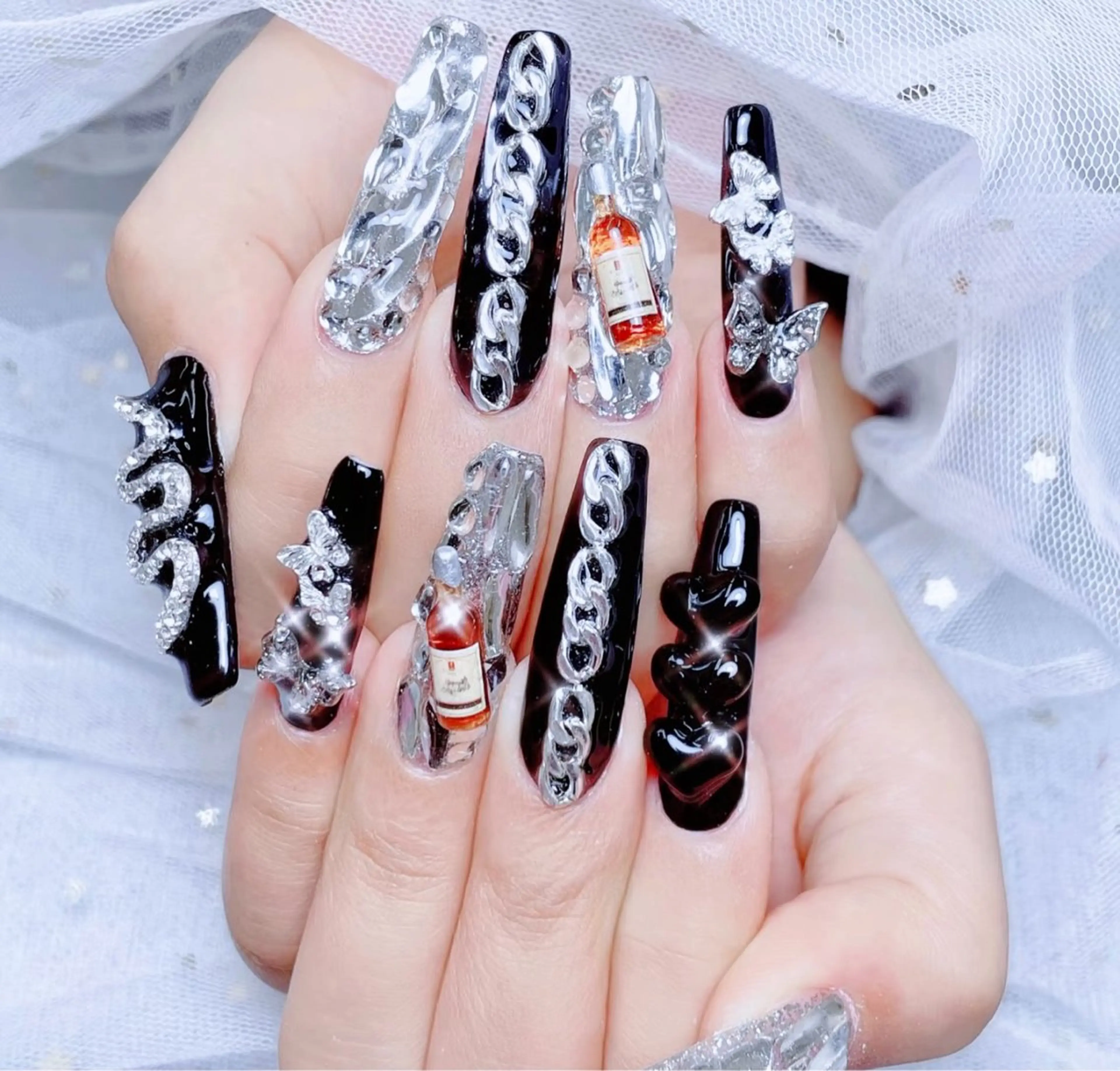 ネイル アートネイル オーロラネイル 長さ出し フラッシュネイル フラッシュマグ ハンドネイル Mimo beau ty   salonのネイルデザイン