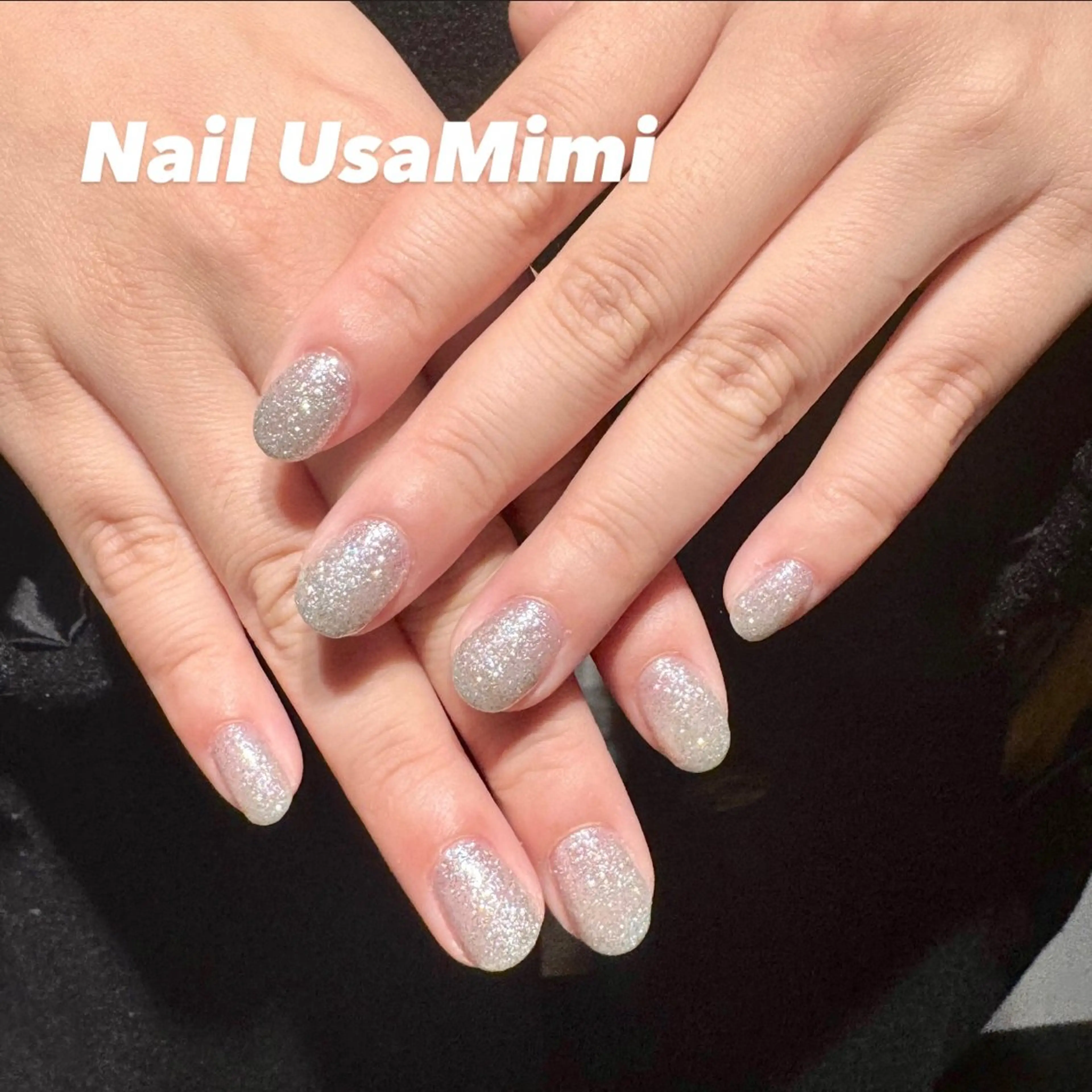 ネイル ラメ(グリッター) ワンカラーネイル シルバー 本町ネイルNail UsaMimiのネイルデザイン