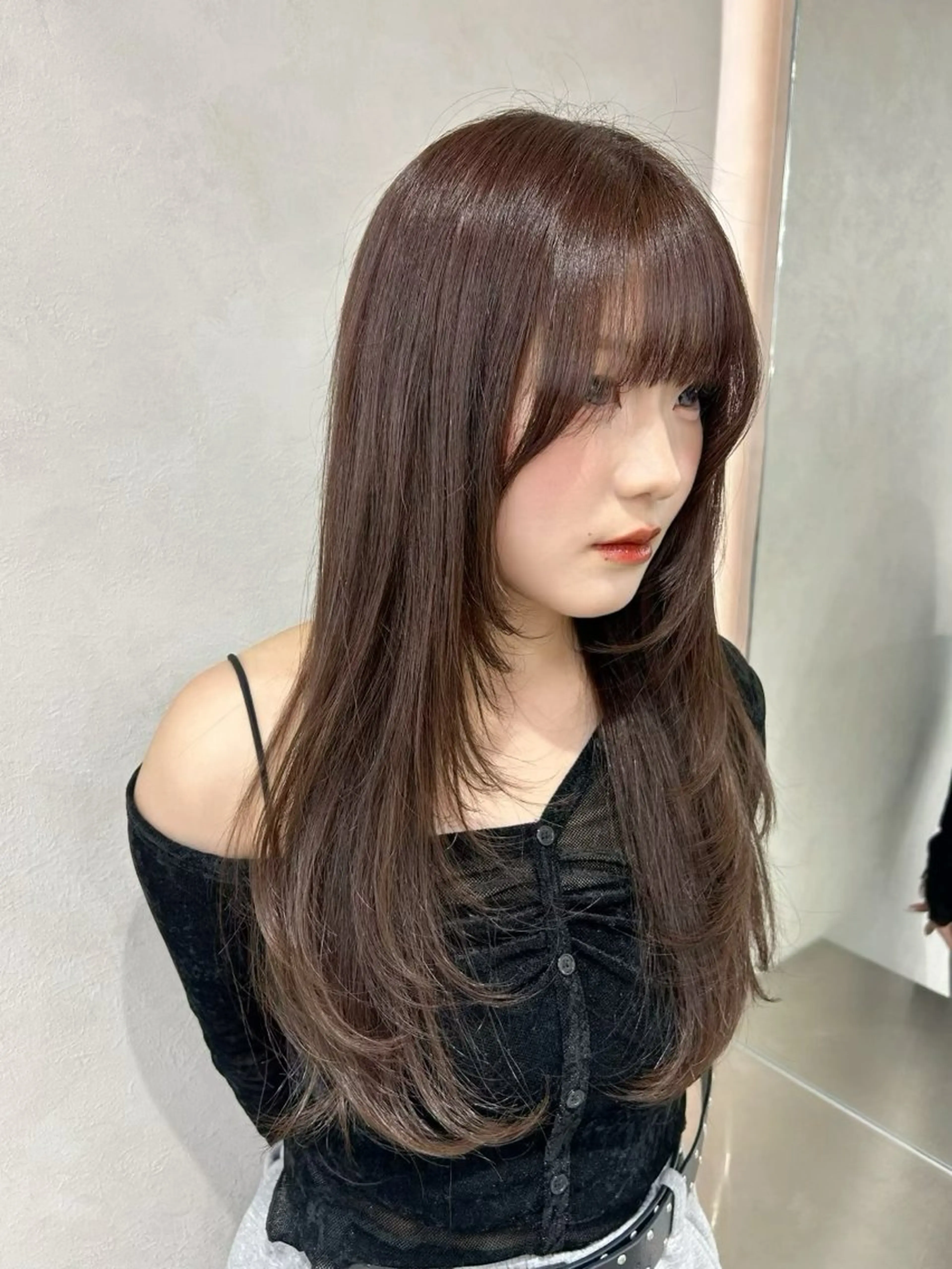 セミロング あ い か 🎀 レイヤーカットのヘアスタイル