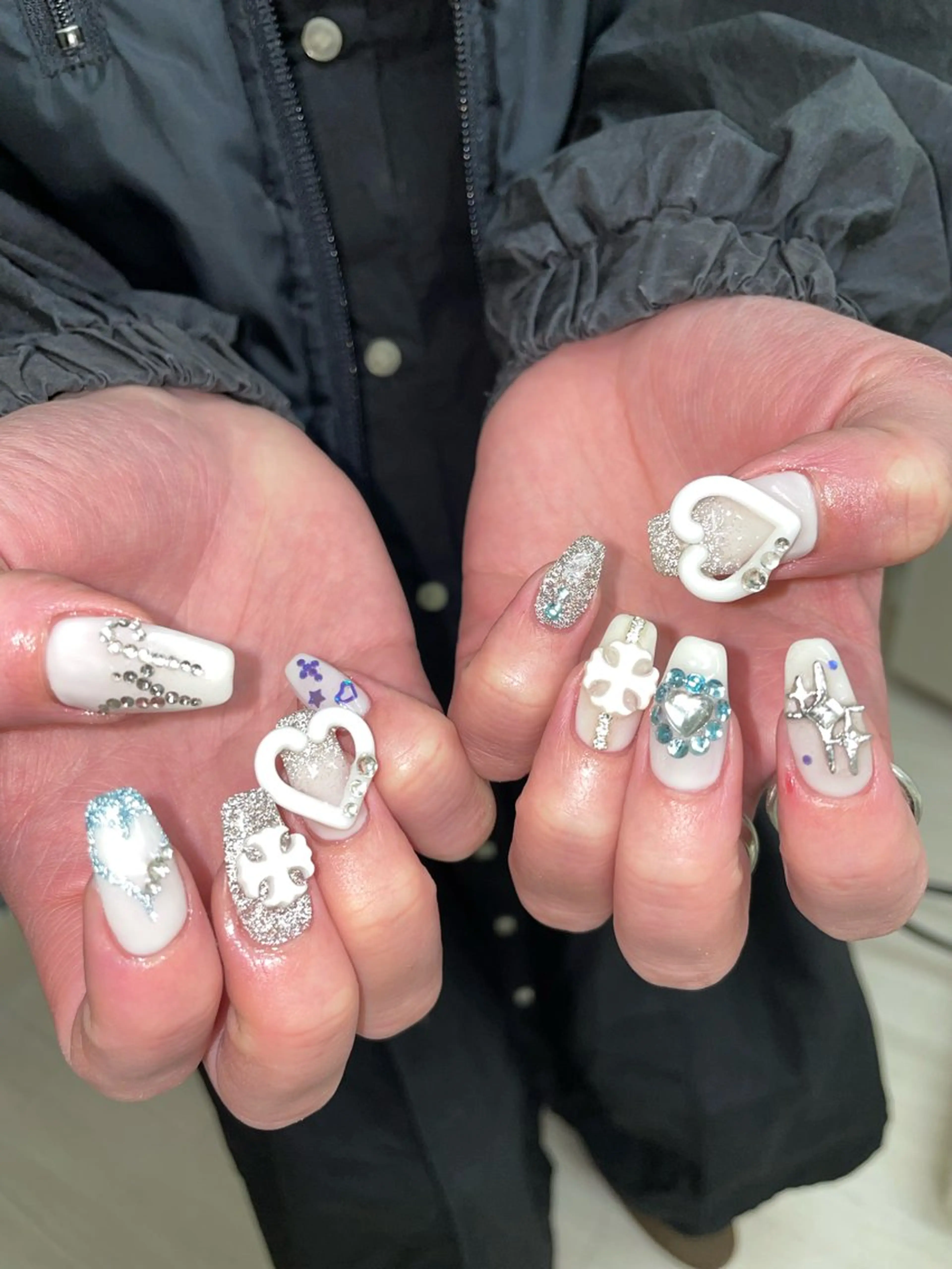ネイル 持ち込み MiMi NAIL TOKYO所属・Hisaka Mikiのネイルデザイン