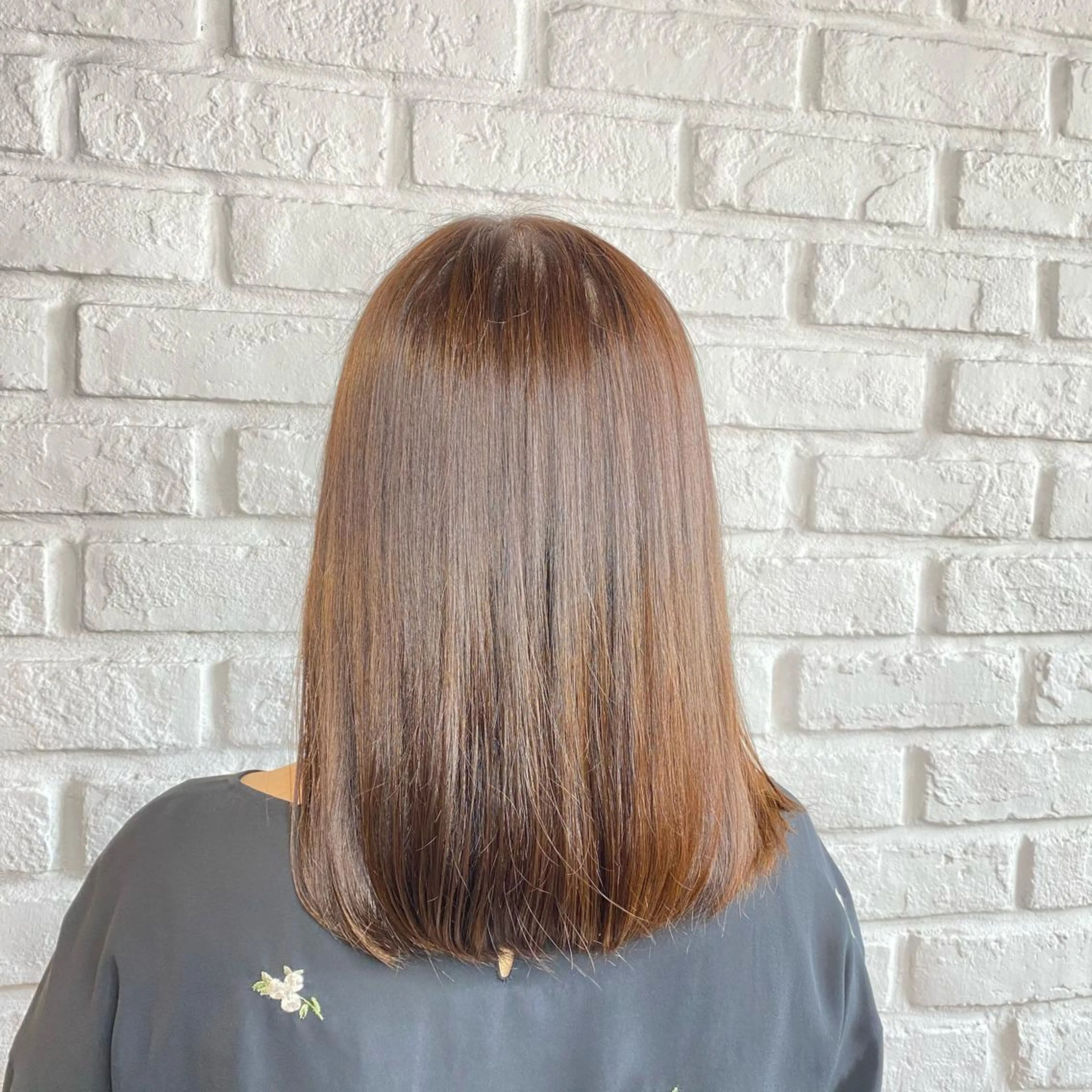 セミロング ヘアカラー ママ美容師🧸谷山 潮音/ReFa取扱店のヘアスタイル