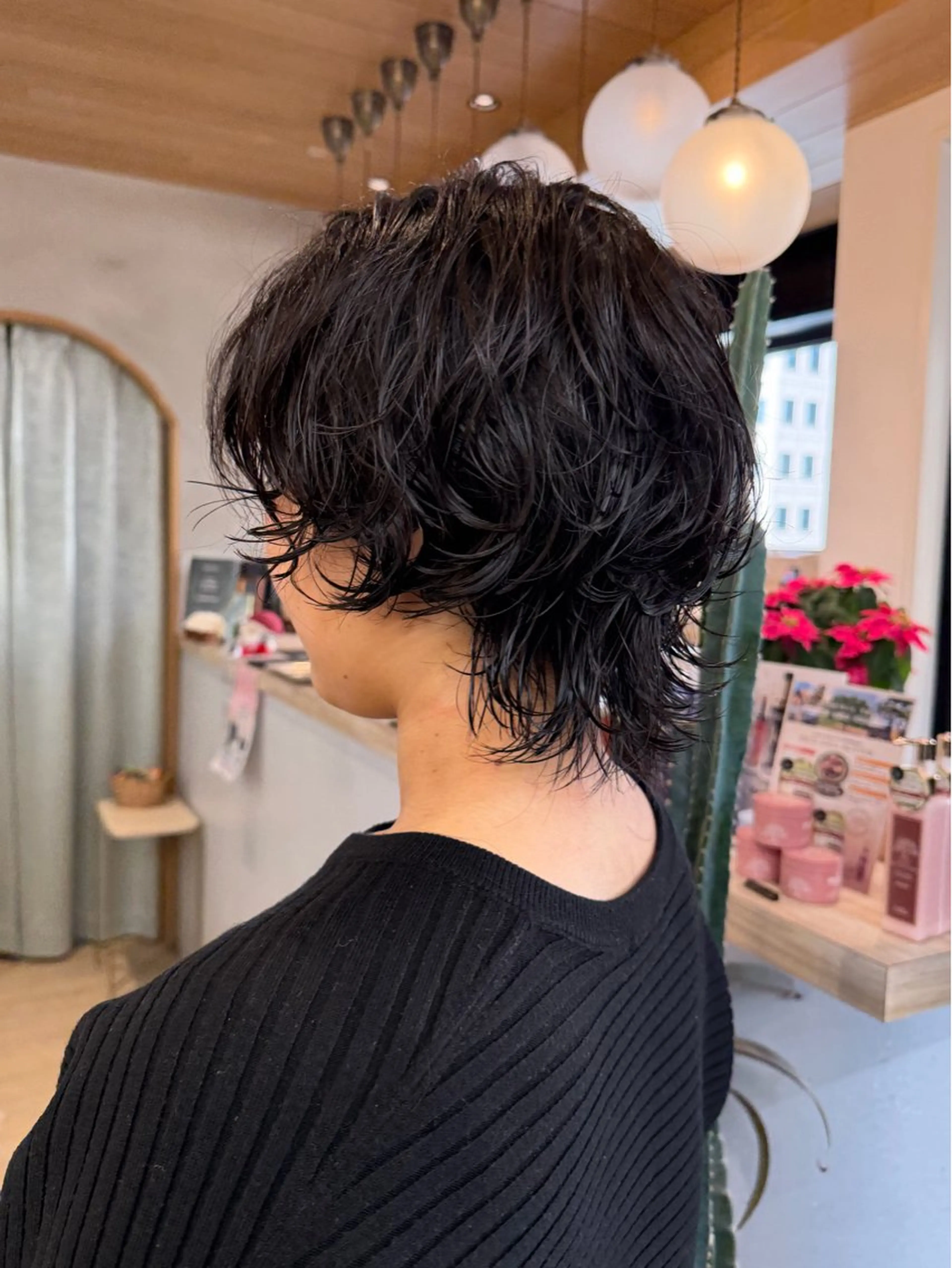 ショート カラー パーマ カット パーマ トリートメント 縮毛矯正/髪質改善 ショートボブ/ともきのヘアスタイル