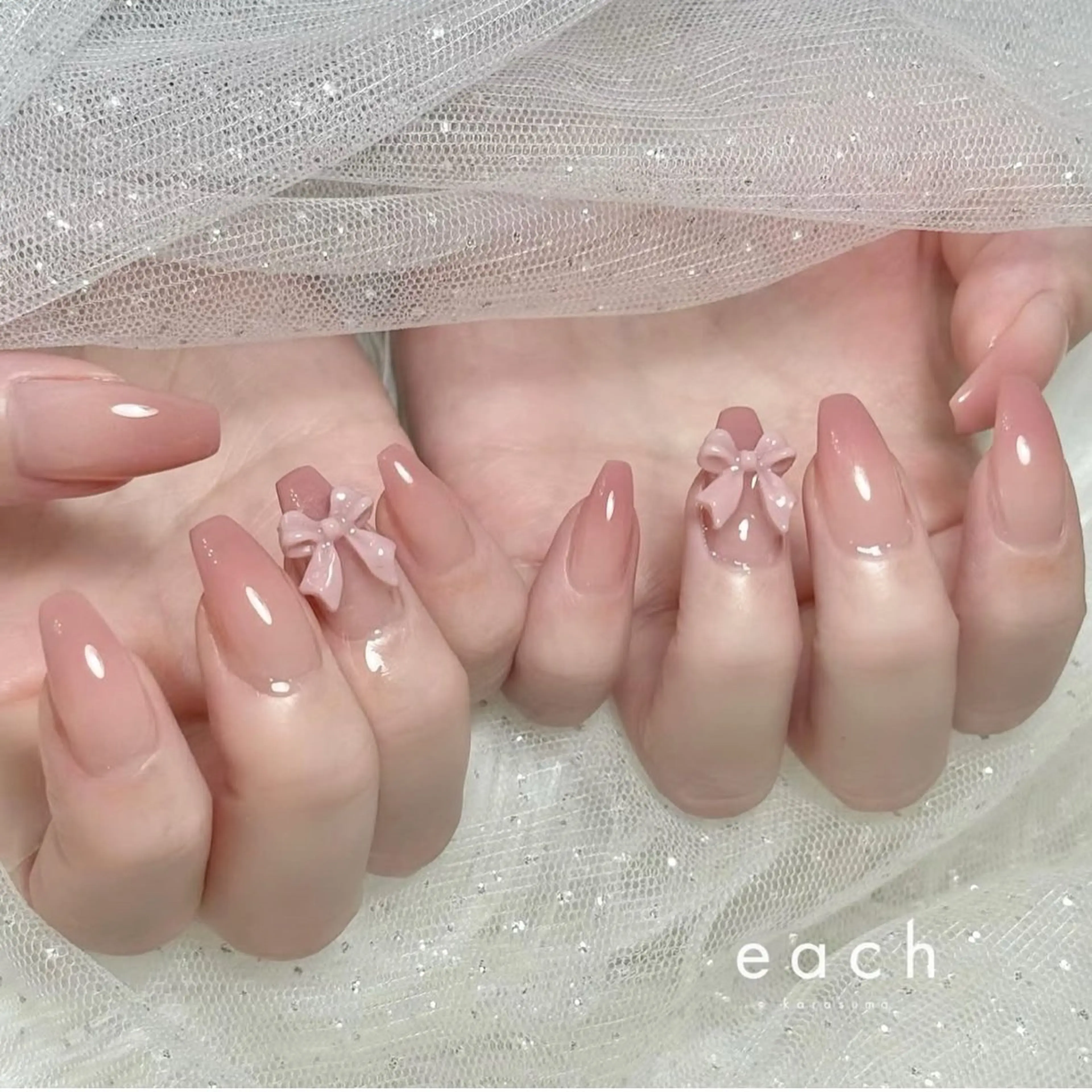 【3名様限定✨】𝐡𝐚𝐧𝐝グラデーションネイル【𝑶𝑭𝑭込】の写真