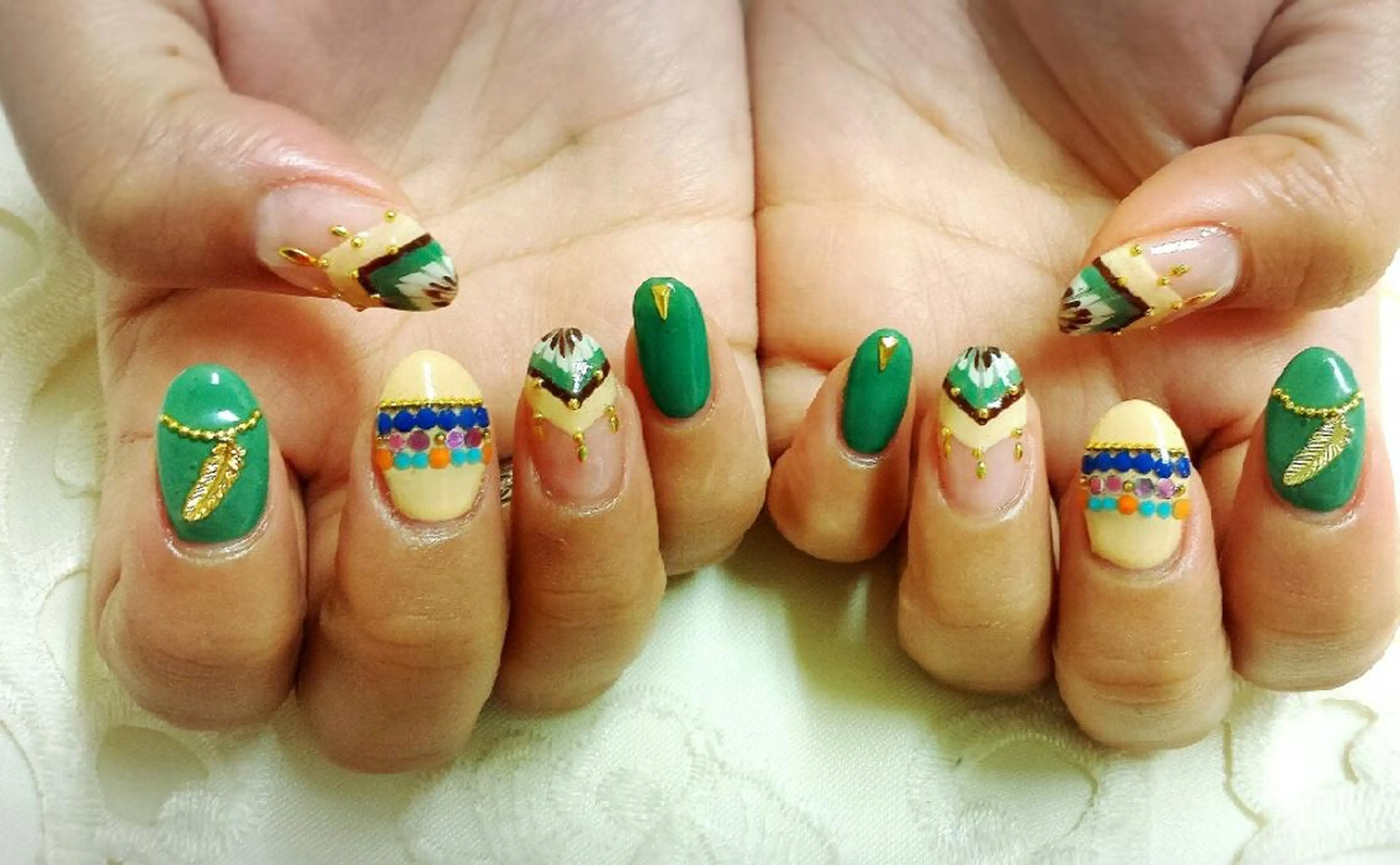 ネイル 河野ちえ (雑誌掲載サロン)のネイルデザイン