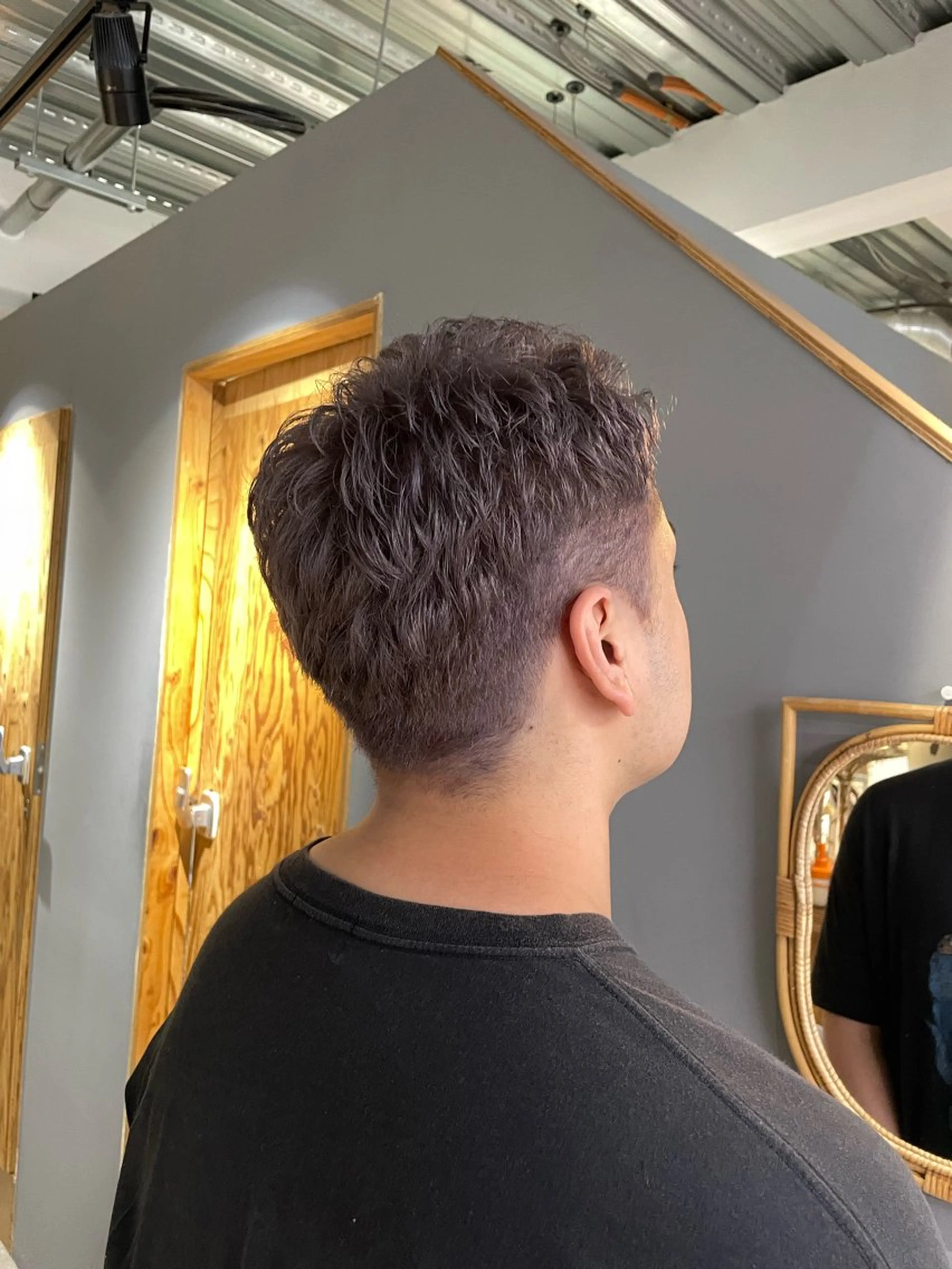 カラー メンズ メンズブリーチ ブリーチ ラベンダーカラー シルバー ヘアカラー トリートメント noa ♡のヘアスタイル