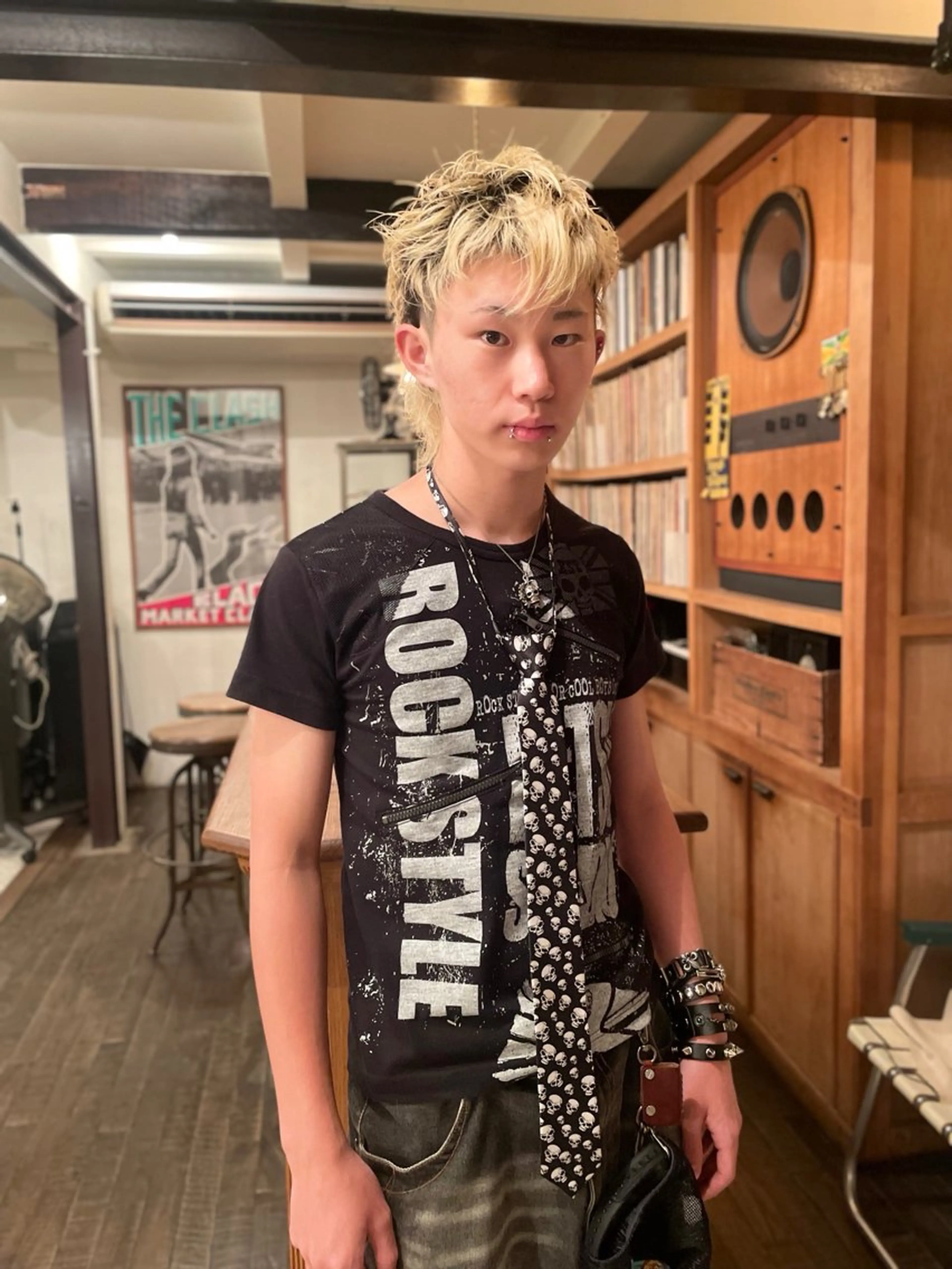 ショート カラー メンズ 篠江 廉のヘアスタイル