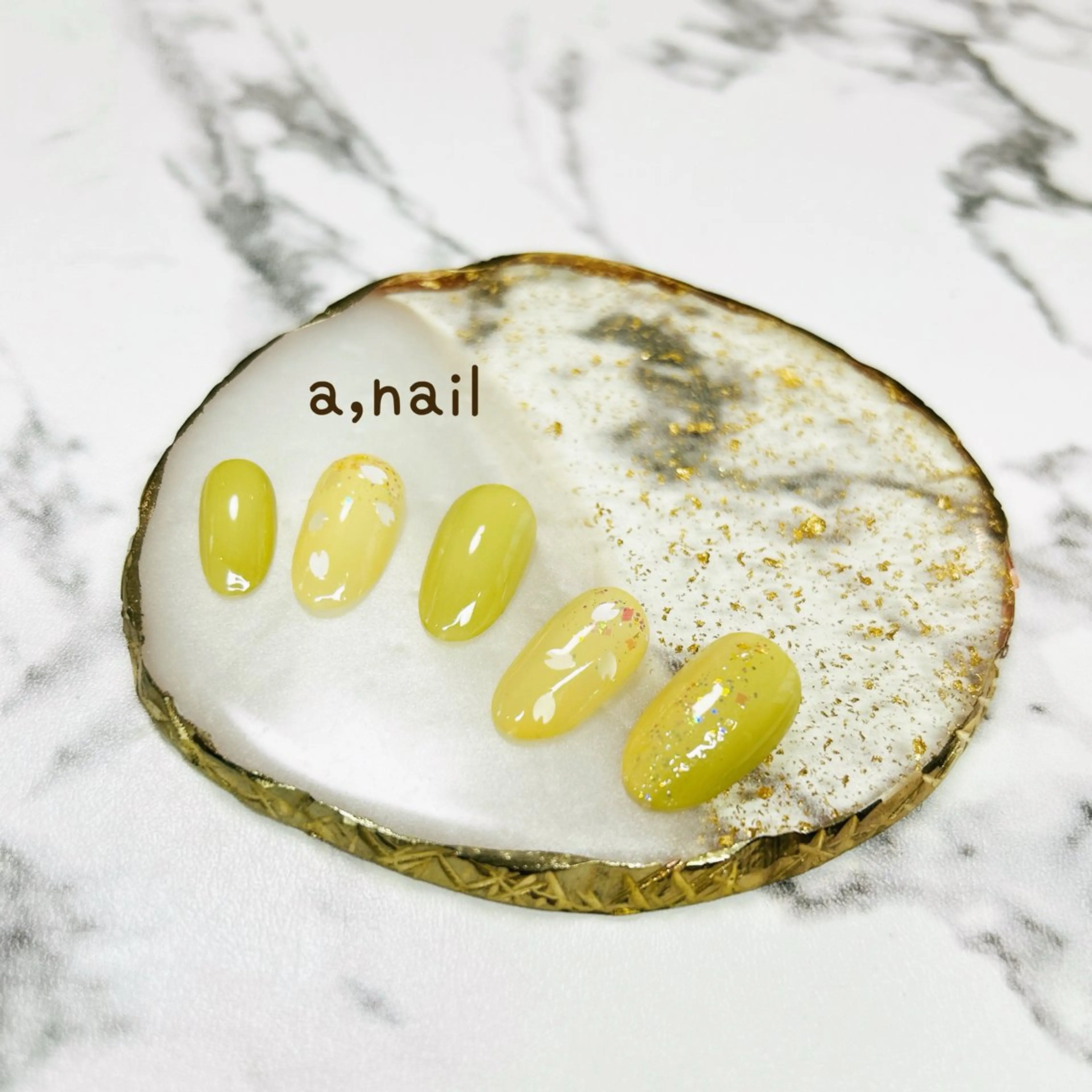 ネイル オーロラネイル 桜ネイル フラワーネイル グラデーション キラキラネイル ネイルサロン エーネイルのネイルデザイン