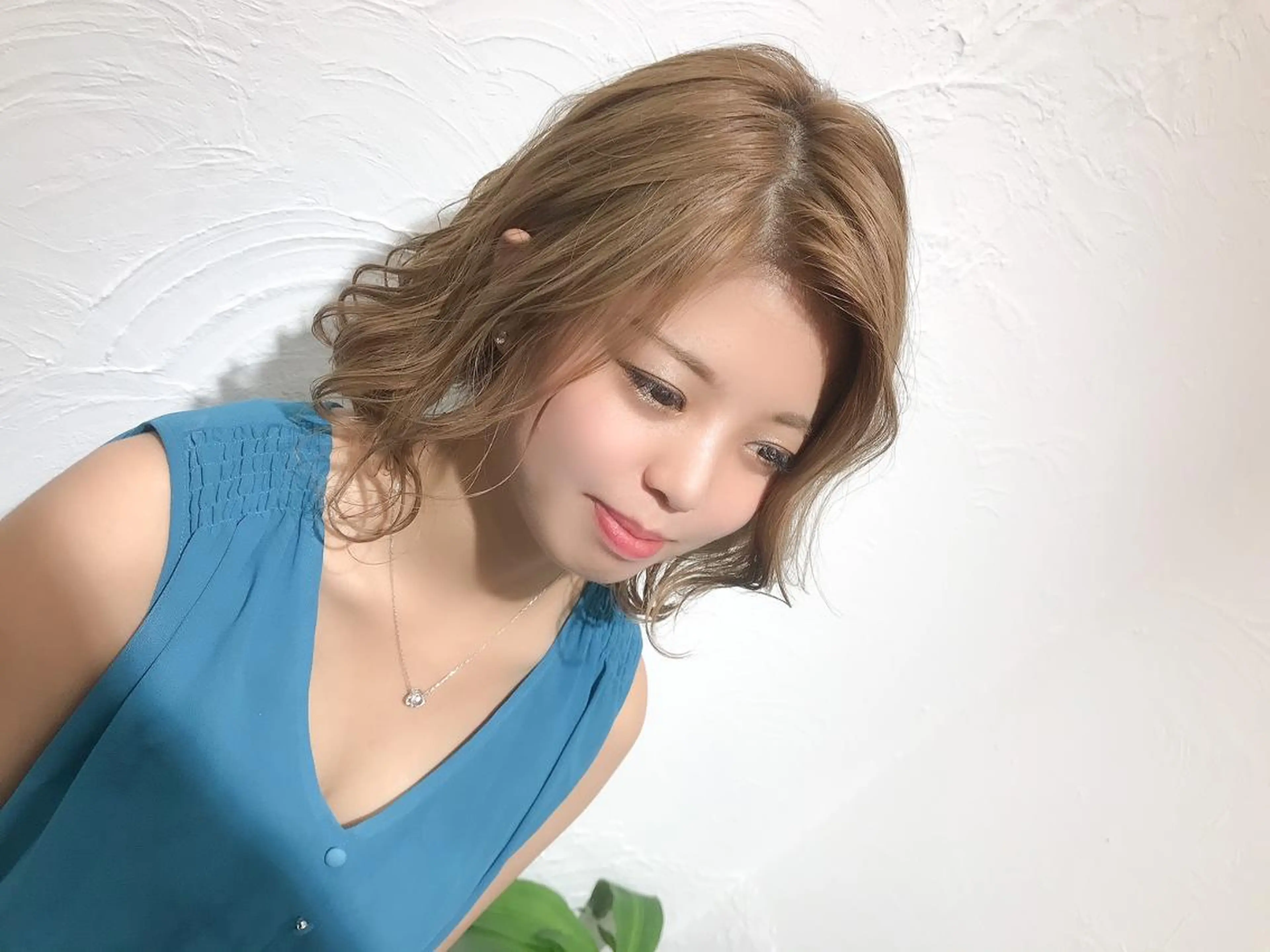 ミディアム カラー beauty: beast 大町店のヘアスタイル