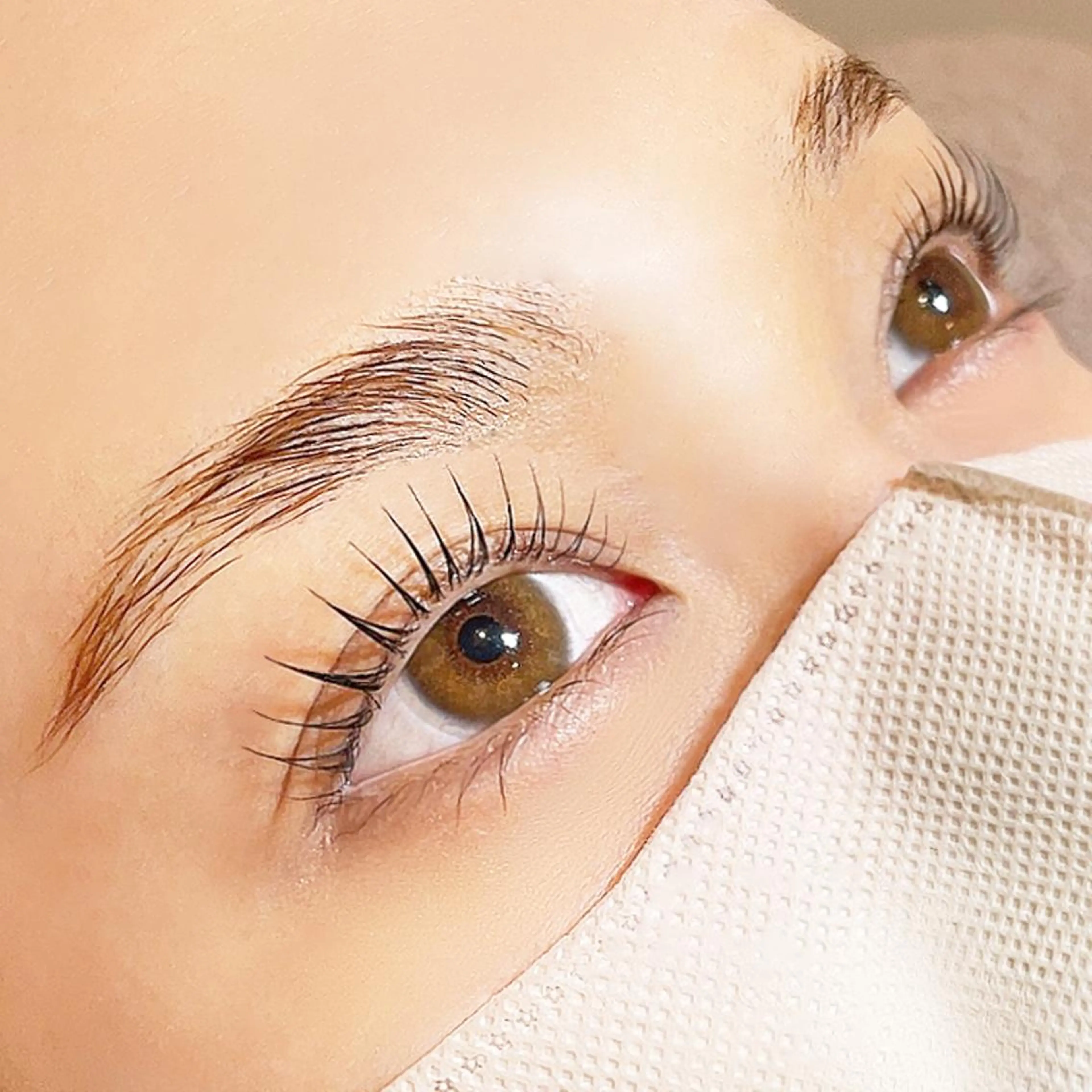 マツエク・マツパ アイブロウ 眉毛ワックス脱毛 パリジェンヌラッシュリフト Emina. Nのマツエク・マツパデザイン