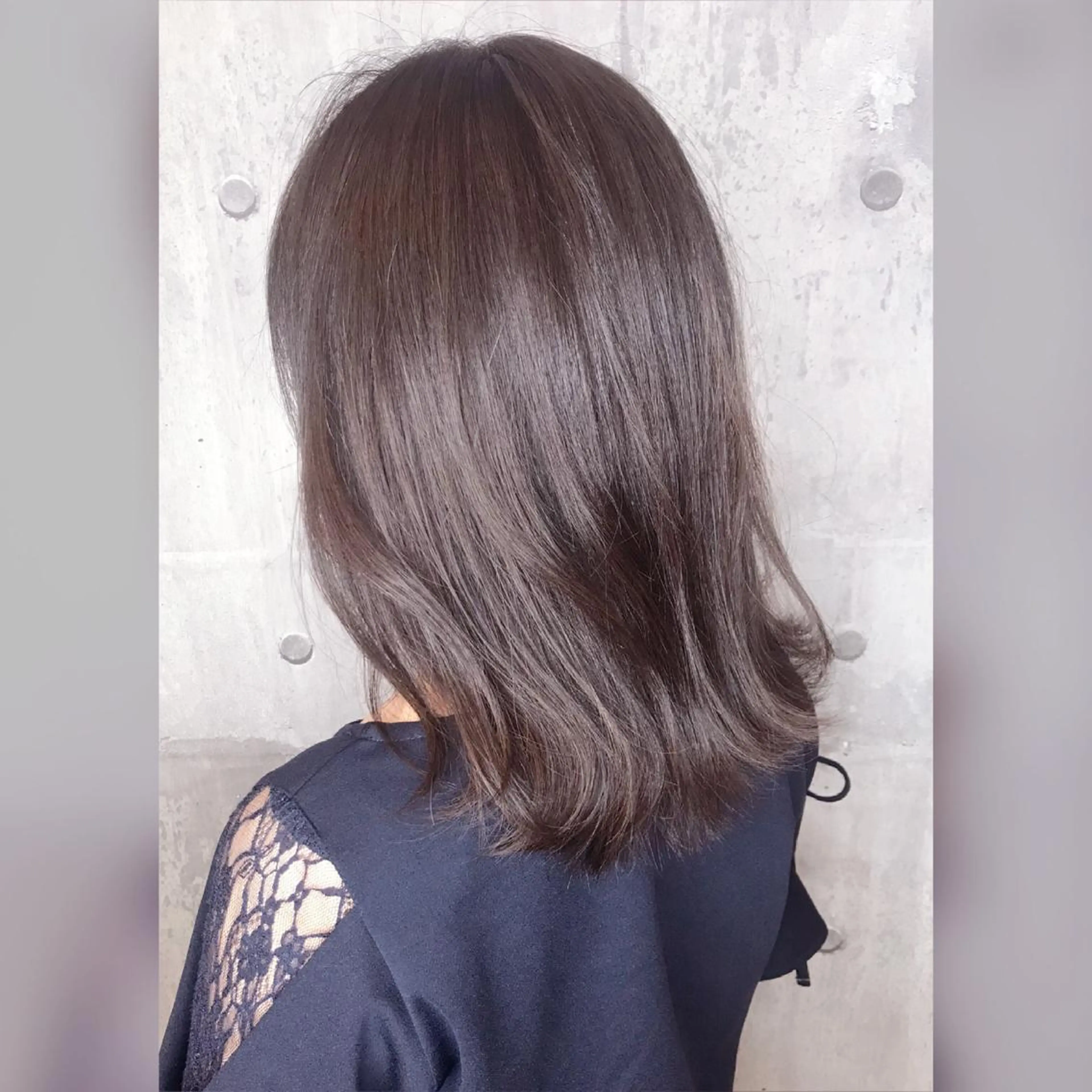 ミディアム カラー カット ヘアカラー トリートメント 髪質改善ｶﾗｰ ｹｱﾌﾞﾘｰﾁ/ﾀﾑのヘアスタイル