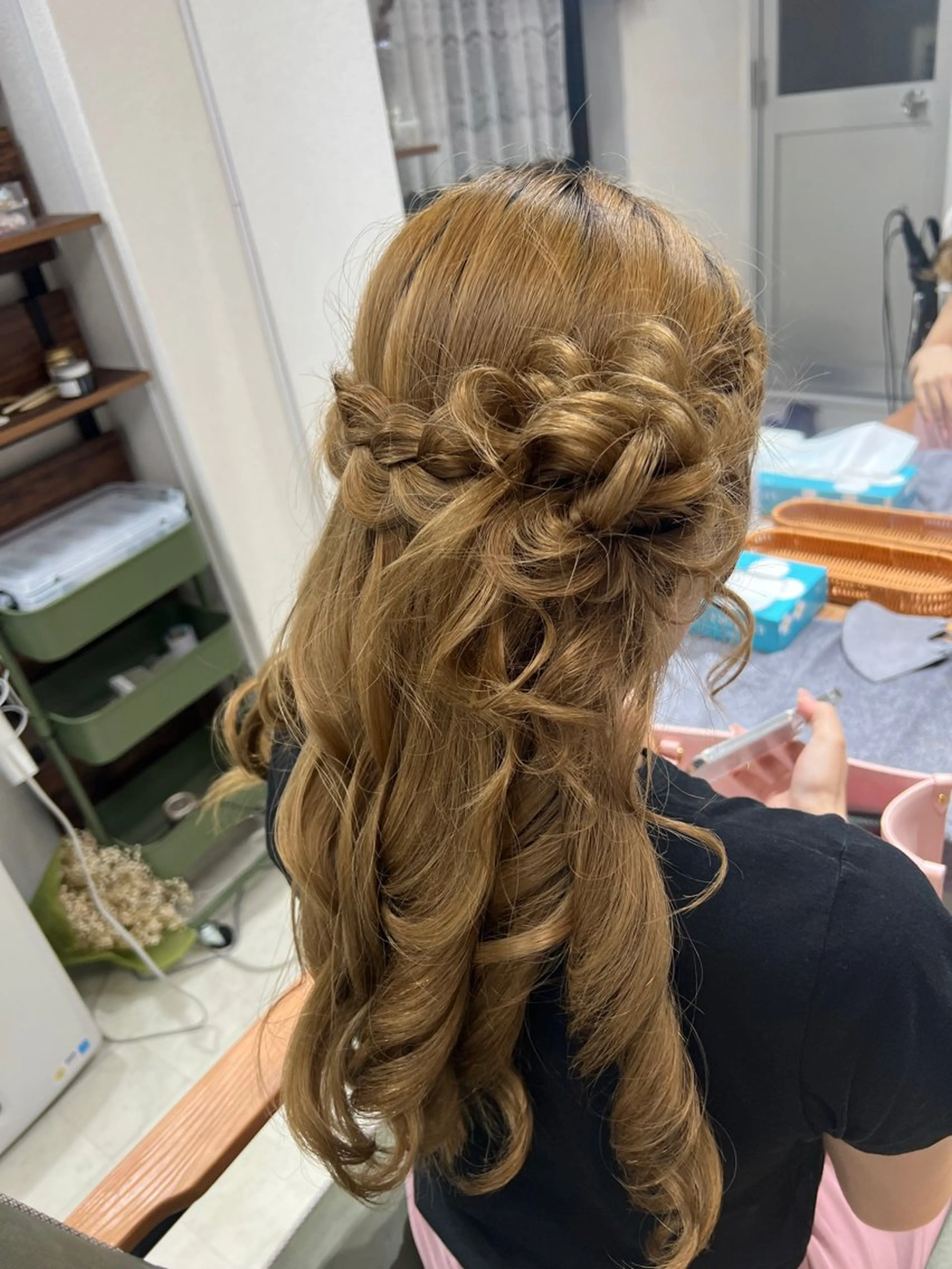ロング ヘアアレンジ ハーフアップ 山室 敬義のヘアスタイル