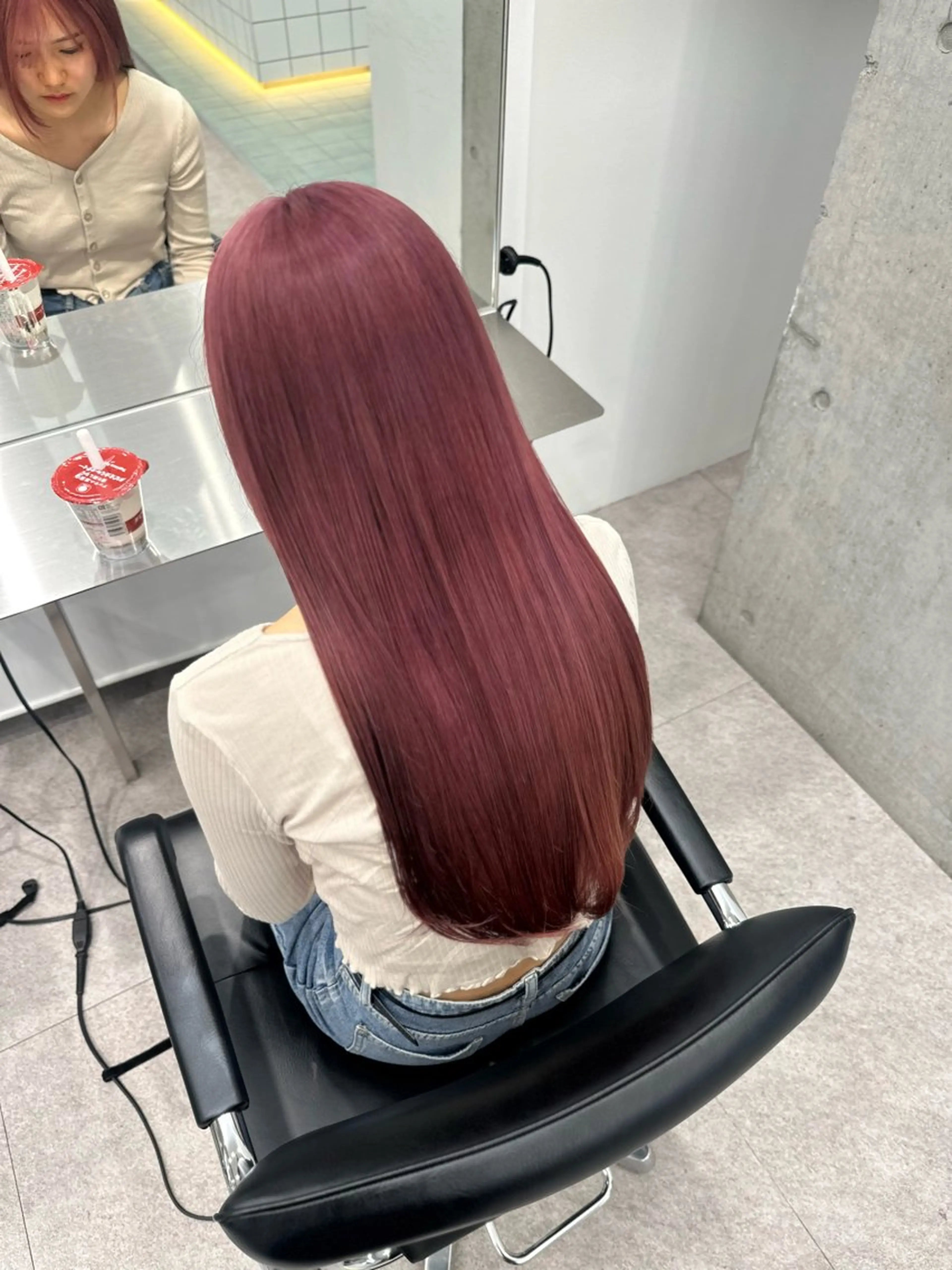 ロング カラー ベージュカラー ブリーチ ダブルカラー ハイトーンカラー ミルクティーベージュ ヘアカラー トリートメント ❣️本日ショート カット大募集❣️のヘアスタイル