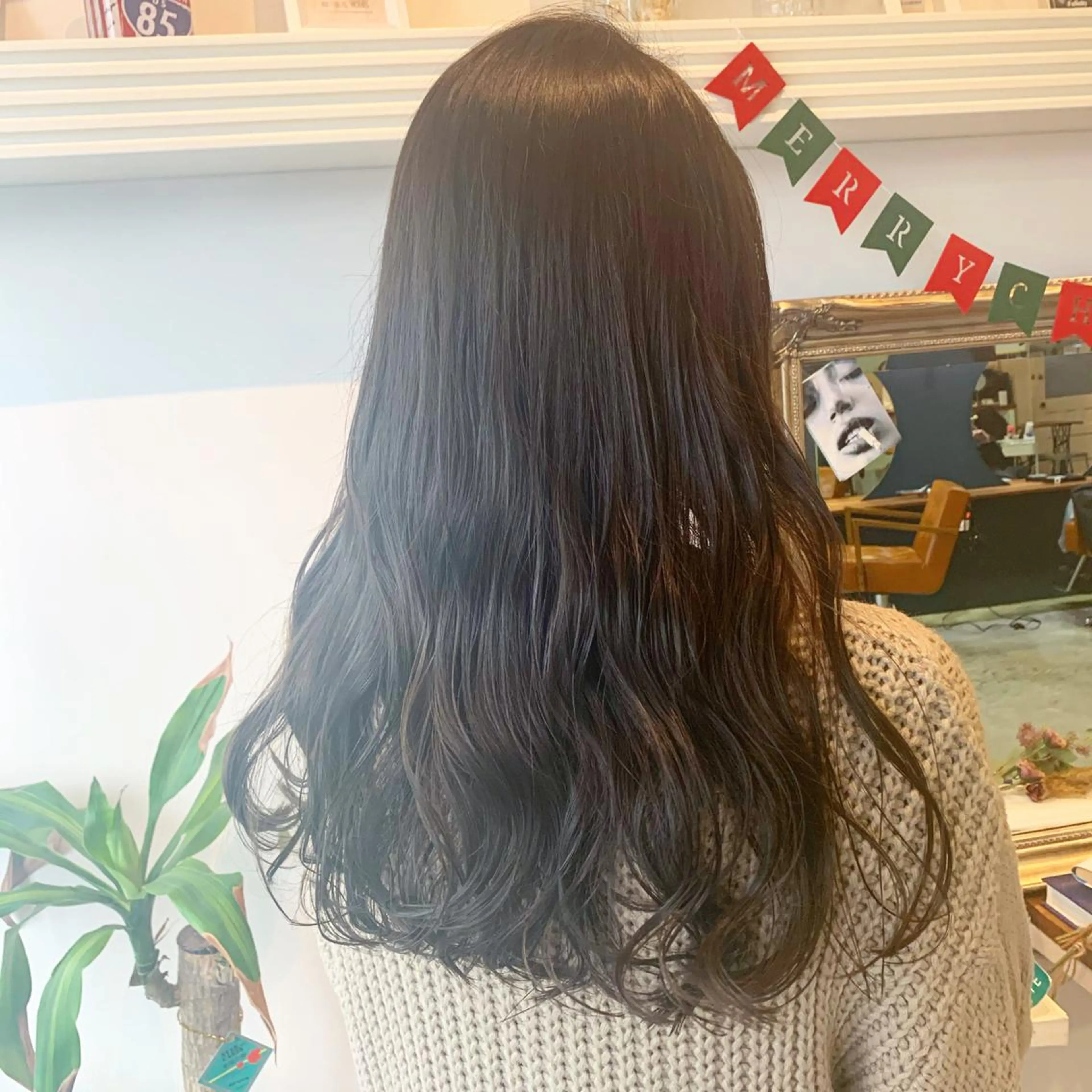 ロング ハイトーン/レイヤー 💜Akaneのヘアスタイル