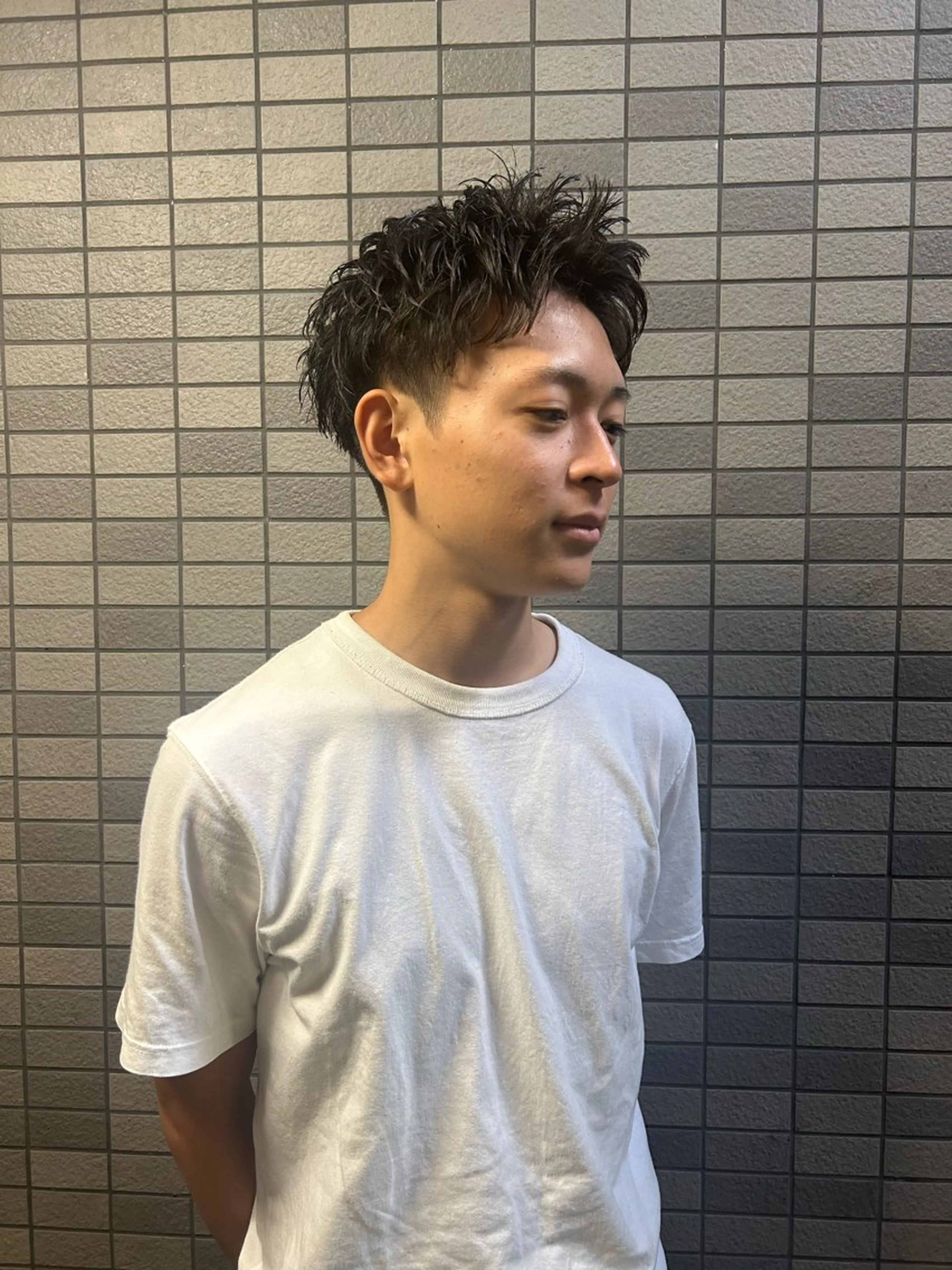 ショート パーマ メンズ メンズブリーチ メンズハイライト メンズインナーカラー メンズパーマ プードルパーマ カット charme所属・💈メンズ特化 /伊藤大輝💈のヘアスタイル