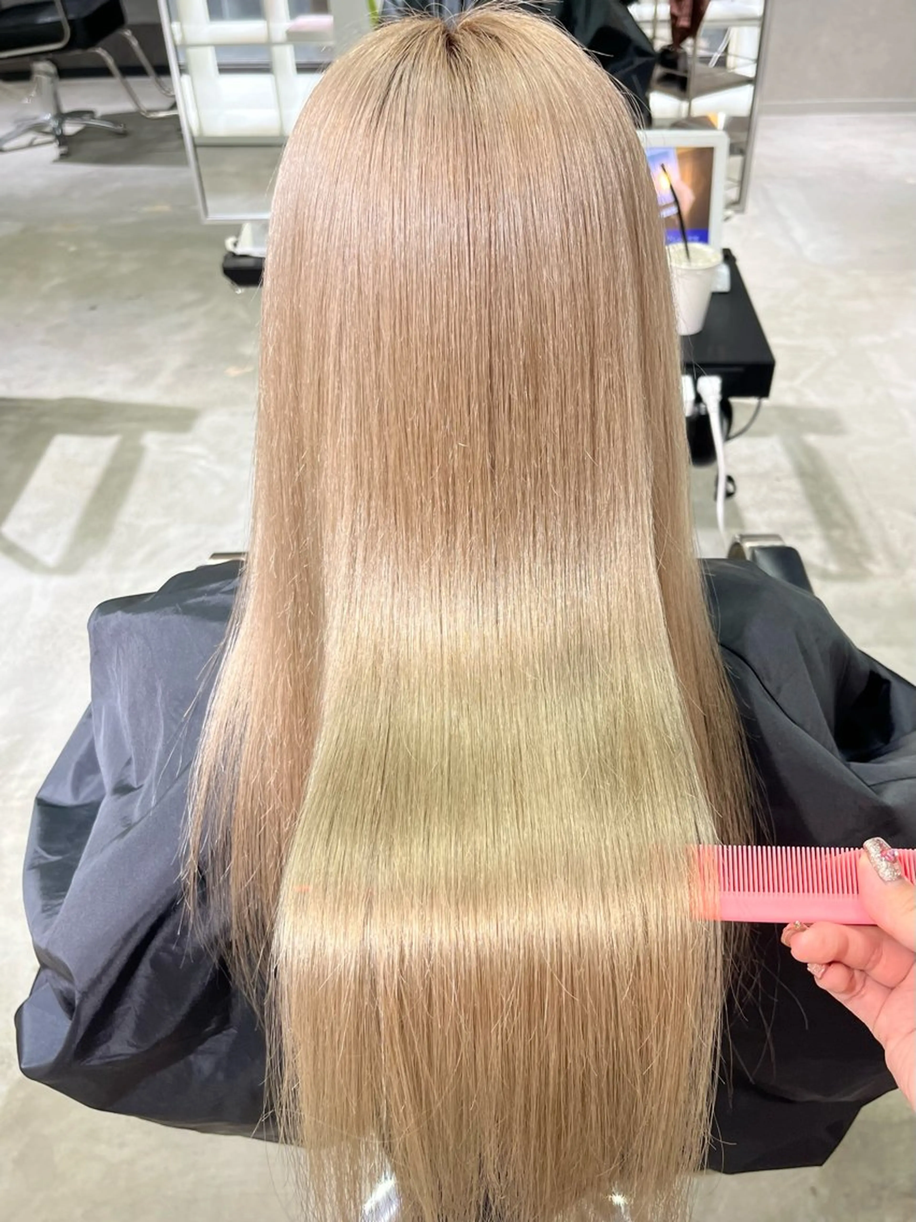 カラー ベージュカラー ミルクティーベージュ ヘアカラー 心斎橋/ブロンド/ ペールカラー/あみかのヘアスタイル