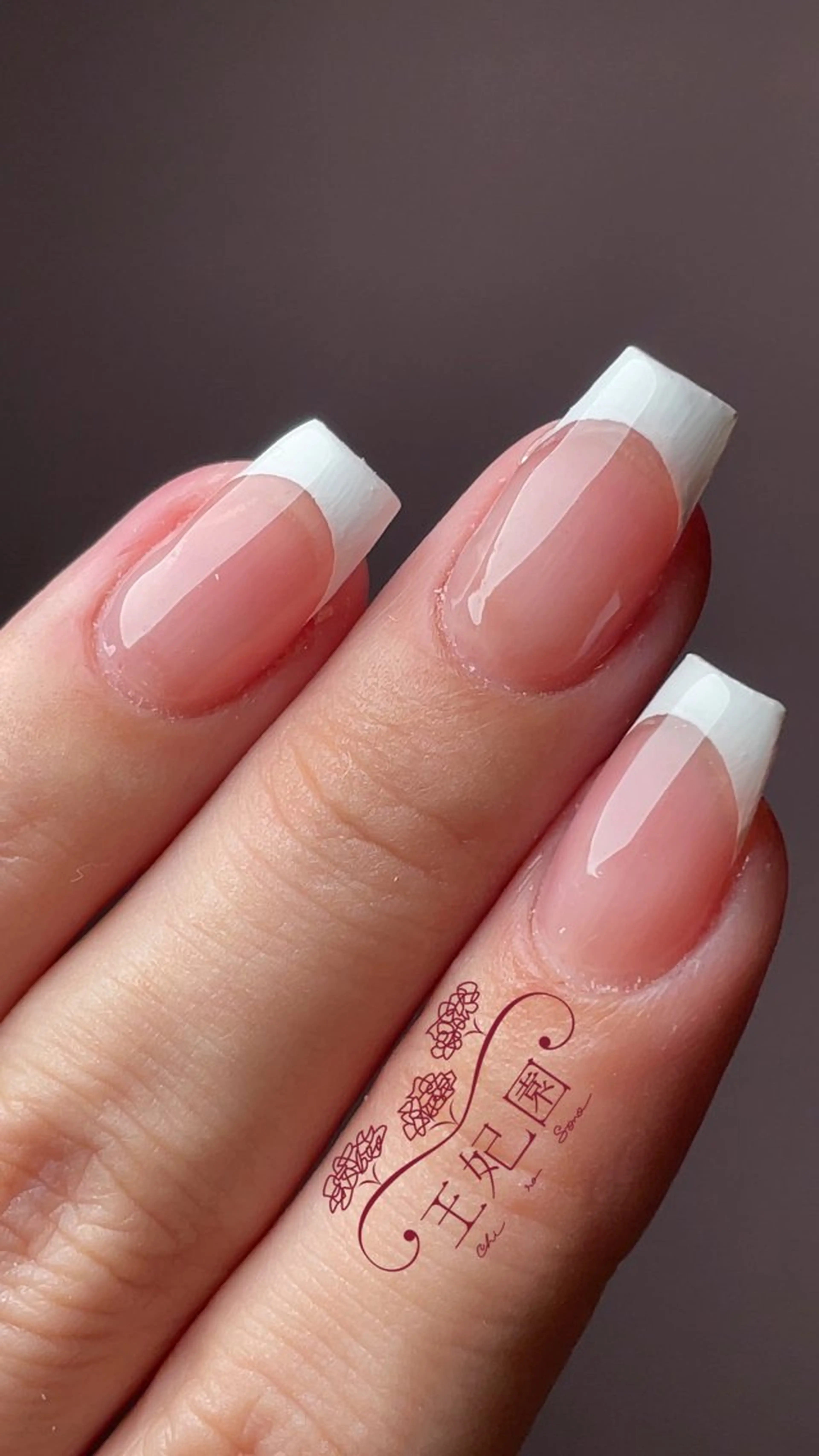 ネイル クリアネイル フレンチネイル nail salon王妃の園所属・王妃の園 ohinosonoのネイルデザイン