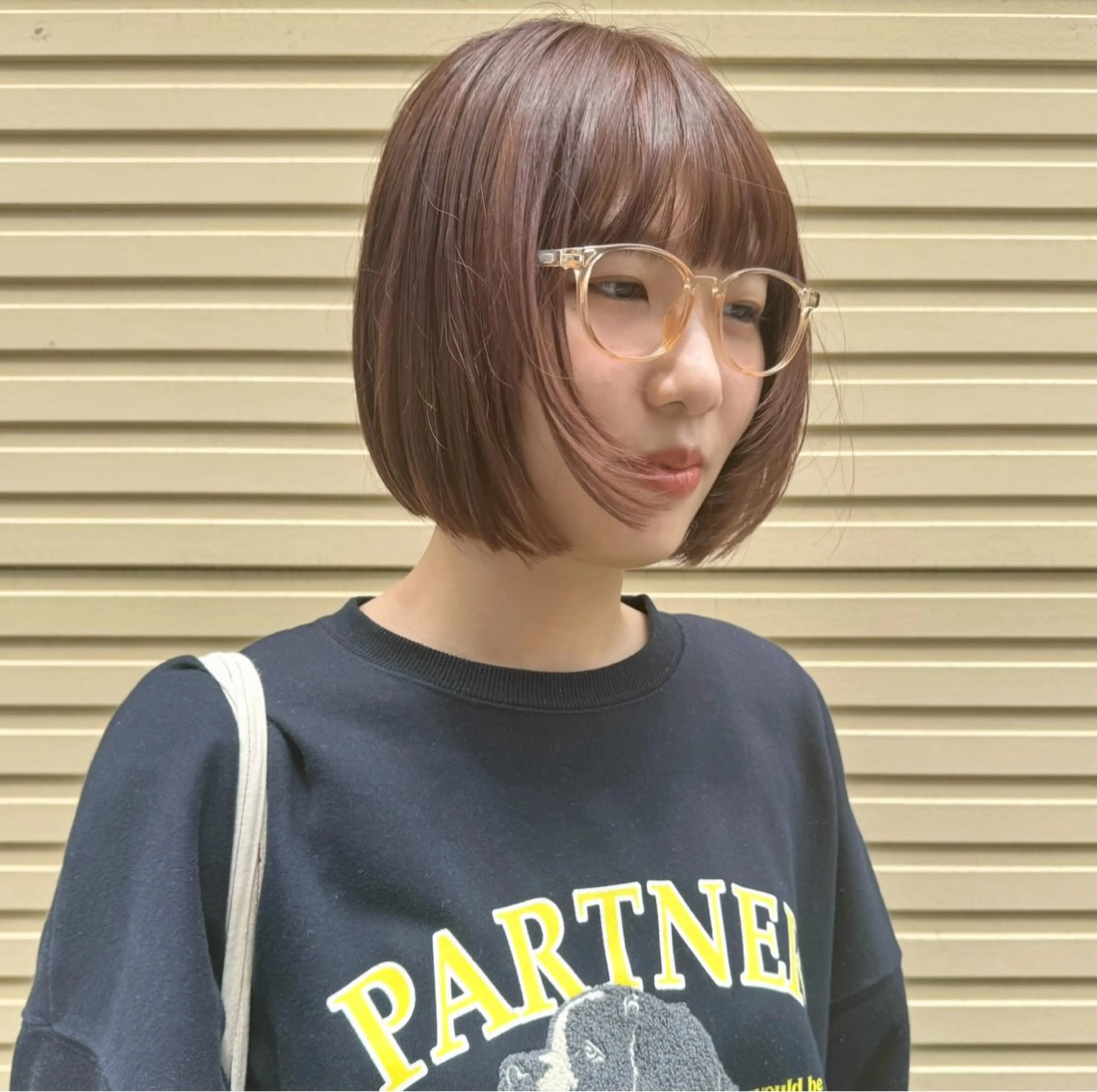 ショート カラー Lilu しずくのヘアスタイル