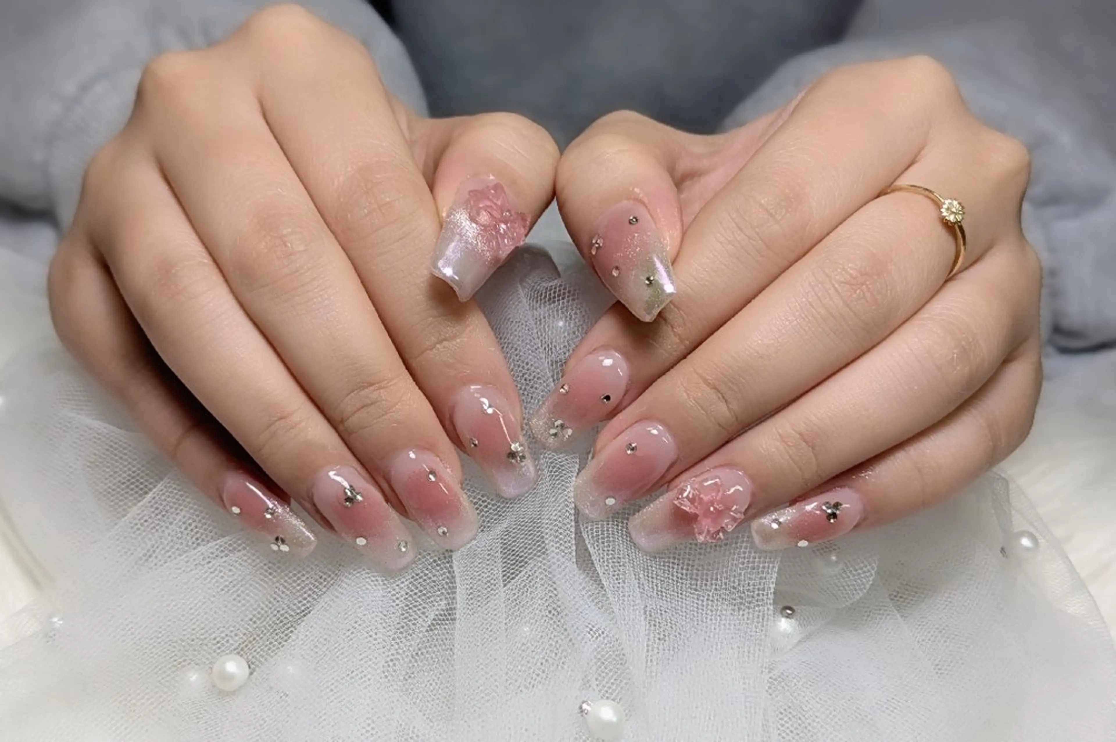ネイル チークネイル ロングネイル ハンドネイル m&pPrivate nailsalonのネイルデザイン