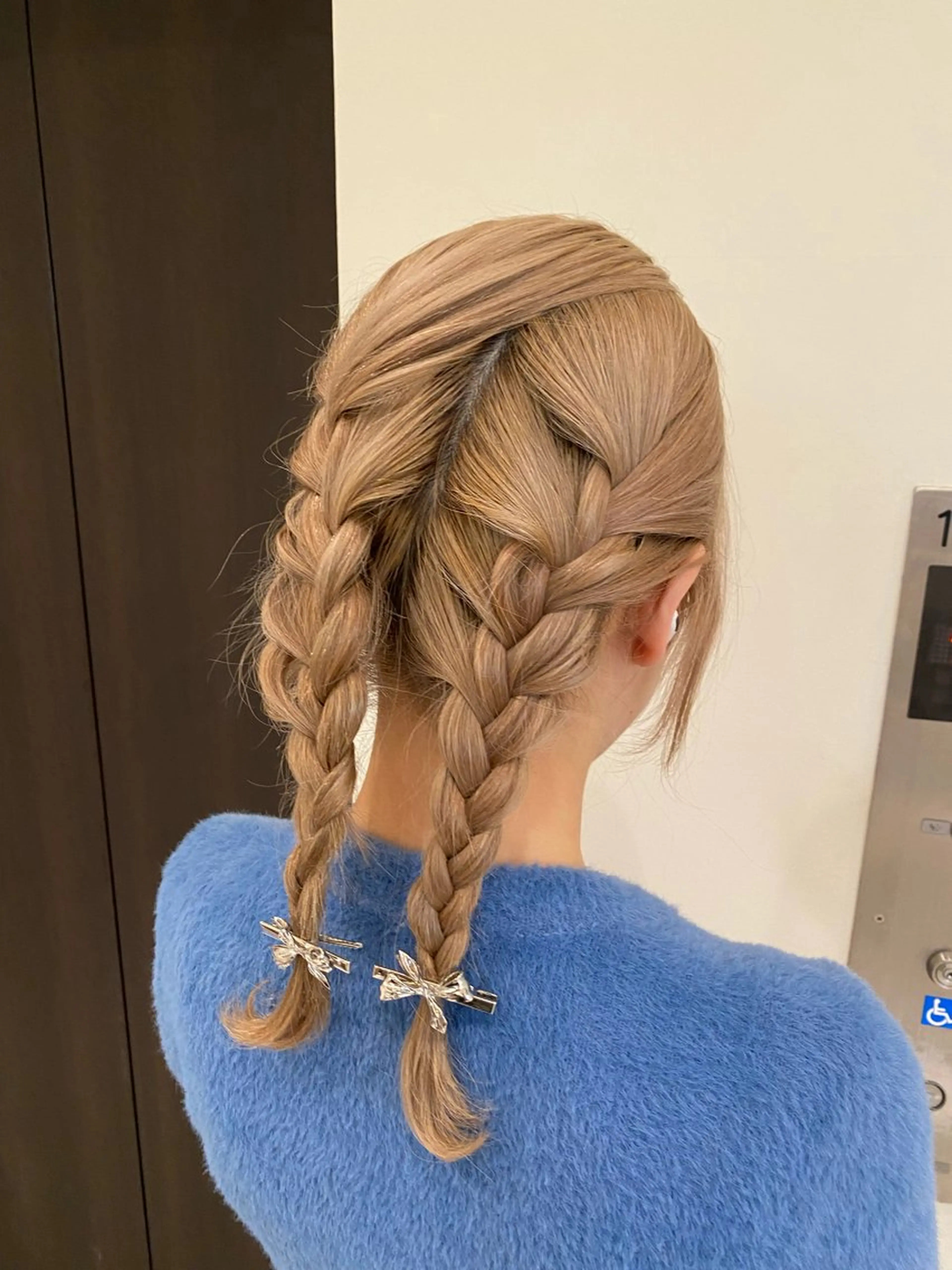 セミロング 銀座/前髪顔まわり/ 透明感カラー/danのヘアスタイル