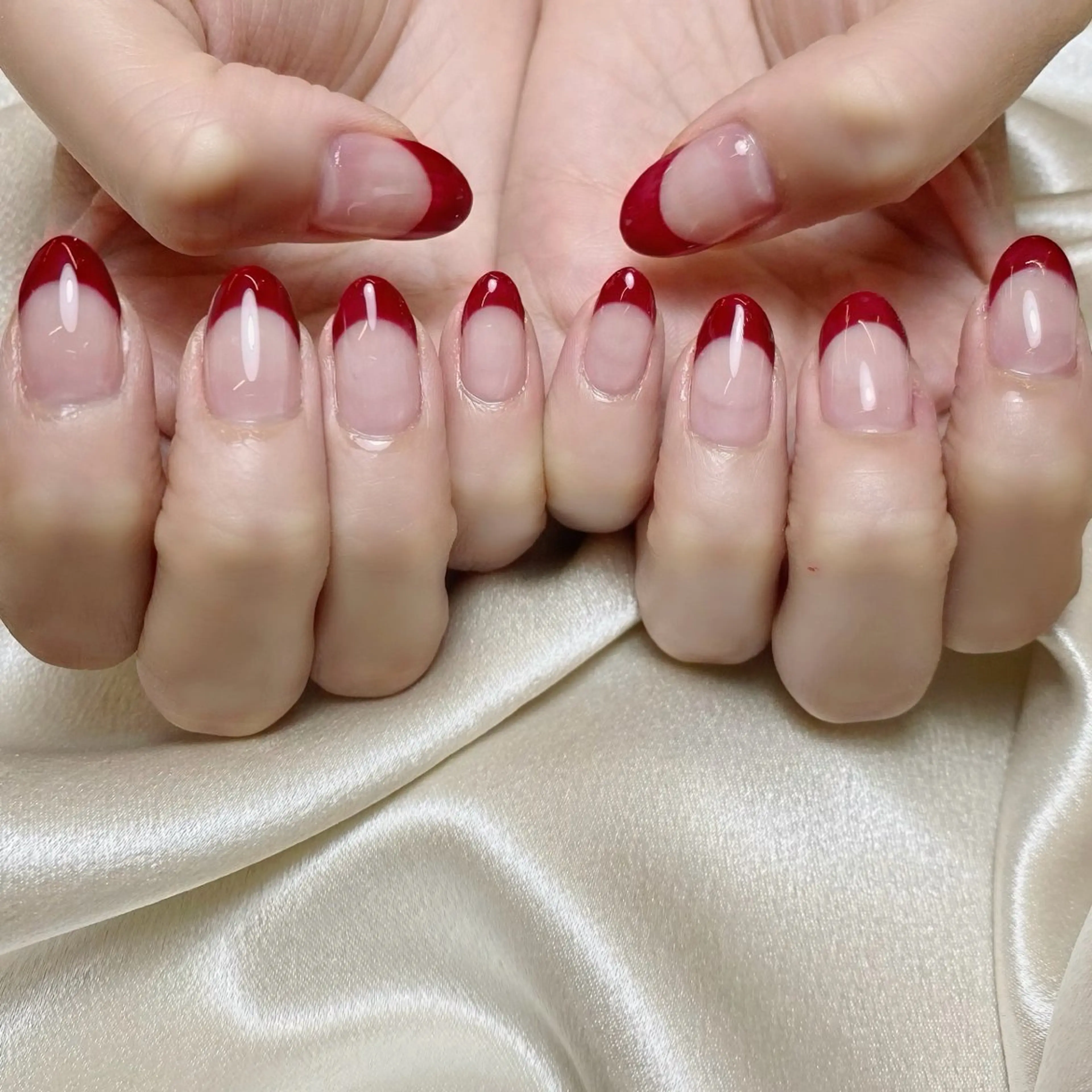 ネイル オーロラネイル ブルー ブラウン フラッシュネイル フットネイル fein. miku🎀🍼のネイルデザイン