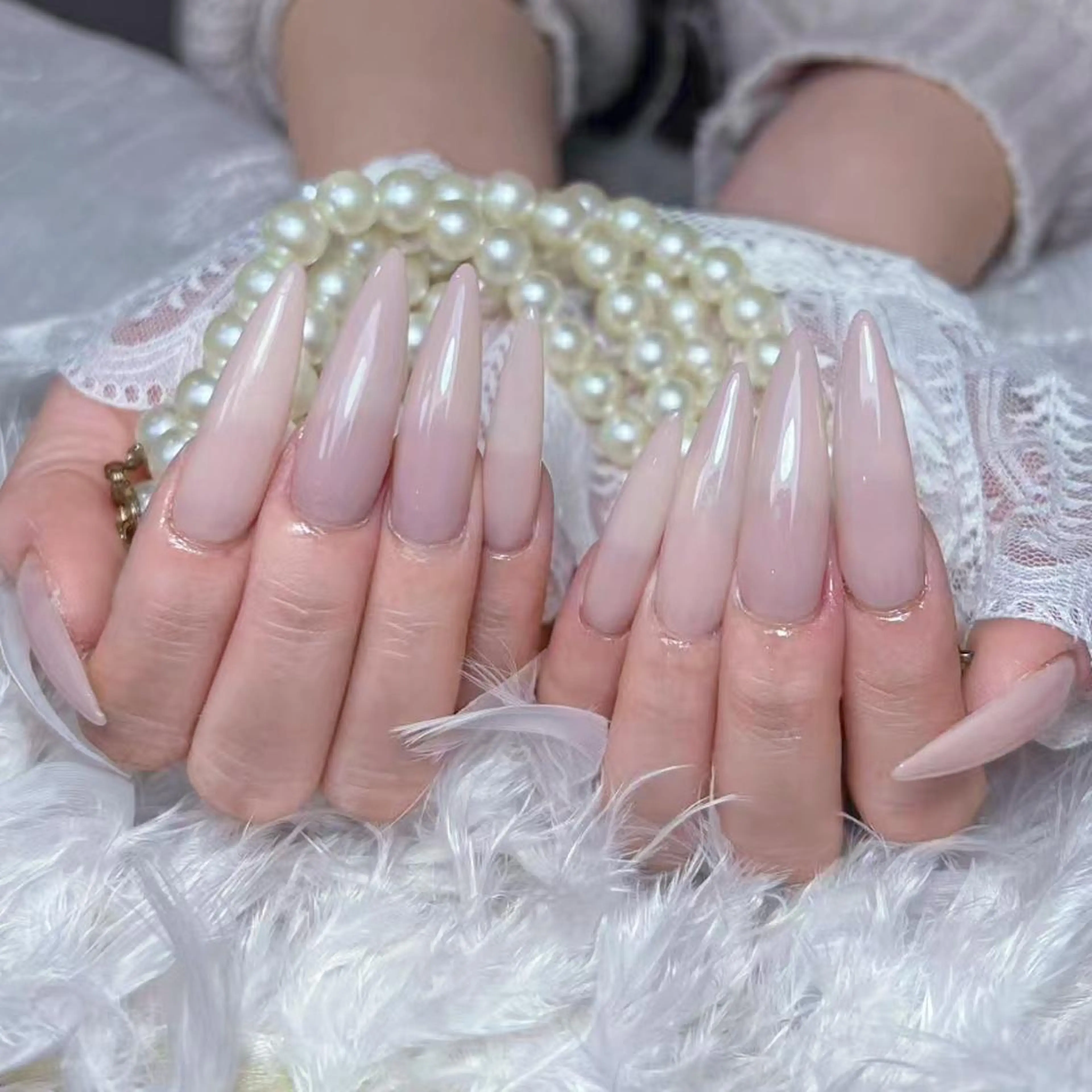 ネイル アートネイル オーロラネイル フラッシュネイル ガーリー キラキラネイル Diamond NAIL✨のネイルデザイン