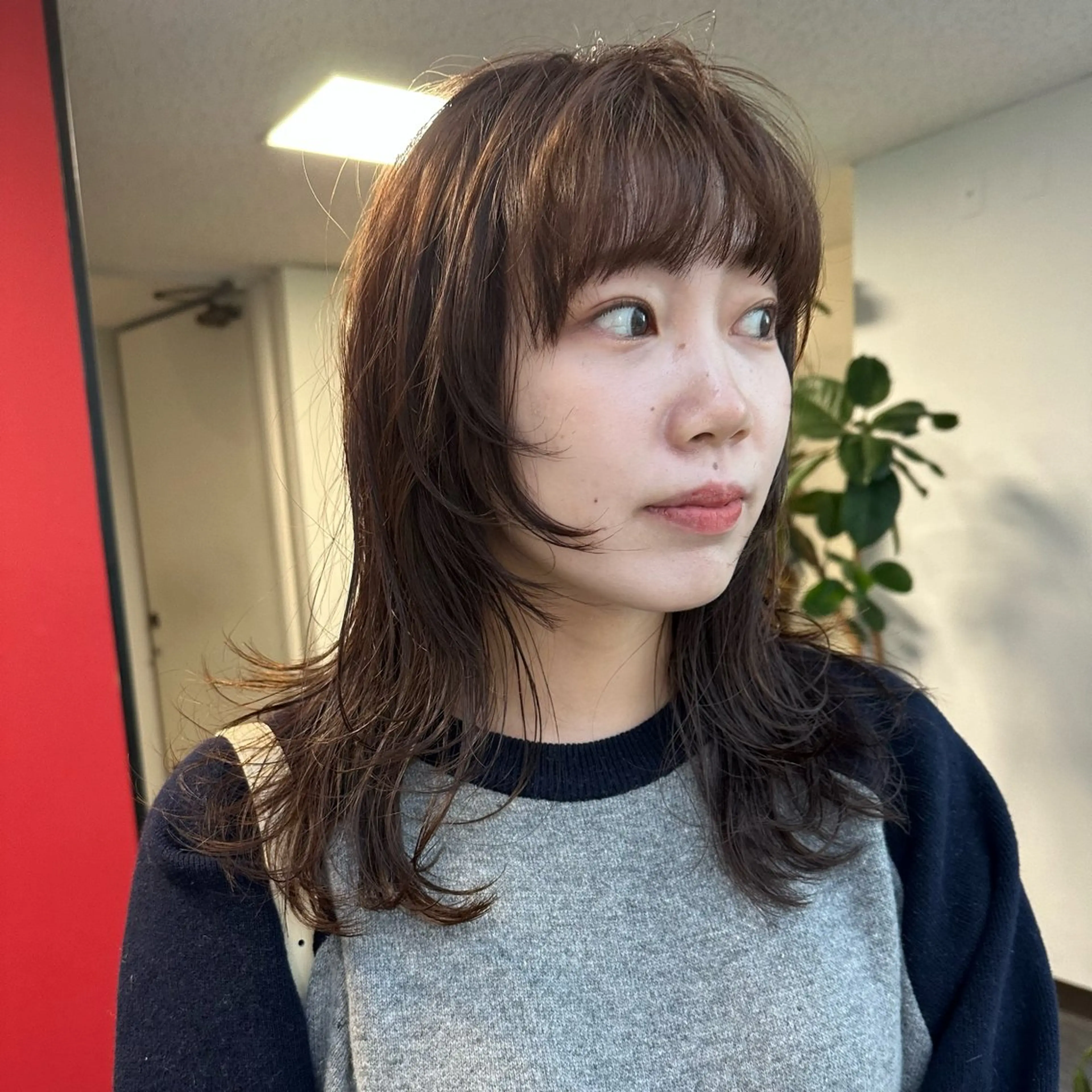 セミロング レイヤーカット 市川 蘭のヘアスタイル