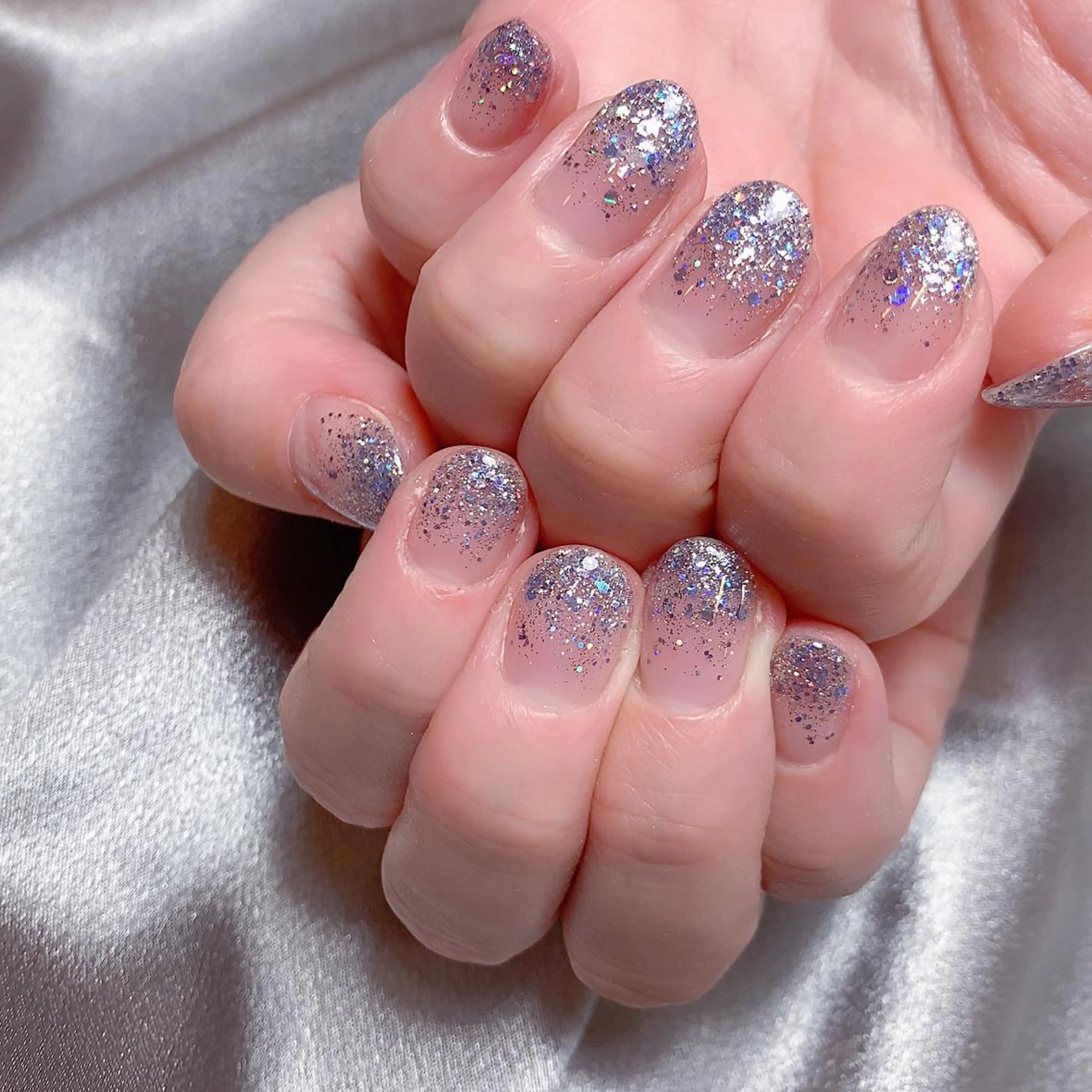 ネイル グラデーション ラメ(グリッター) ラメグラデーション ショートネイル ハンドネイル ネイルサロン ルミア Lumia 店長のネイルデザイン