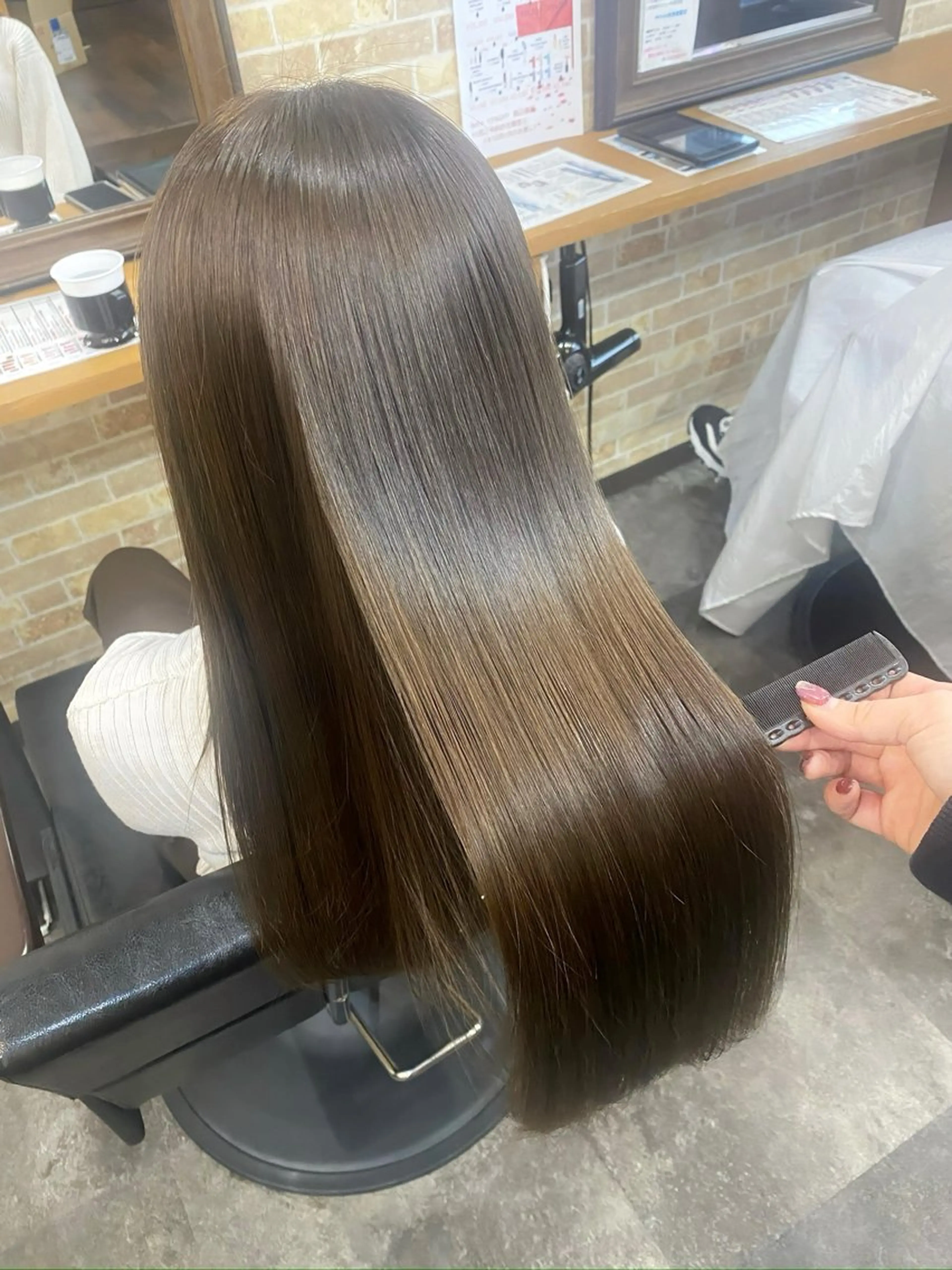 ロング ヘアカラー トリートメント 髪質改善 🤍erikaのヘアスタイル