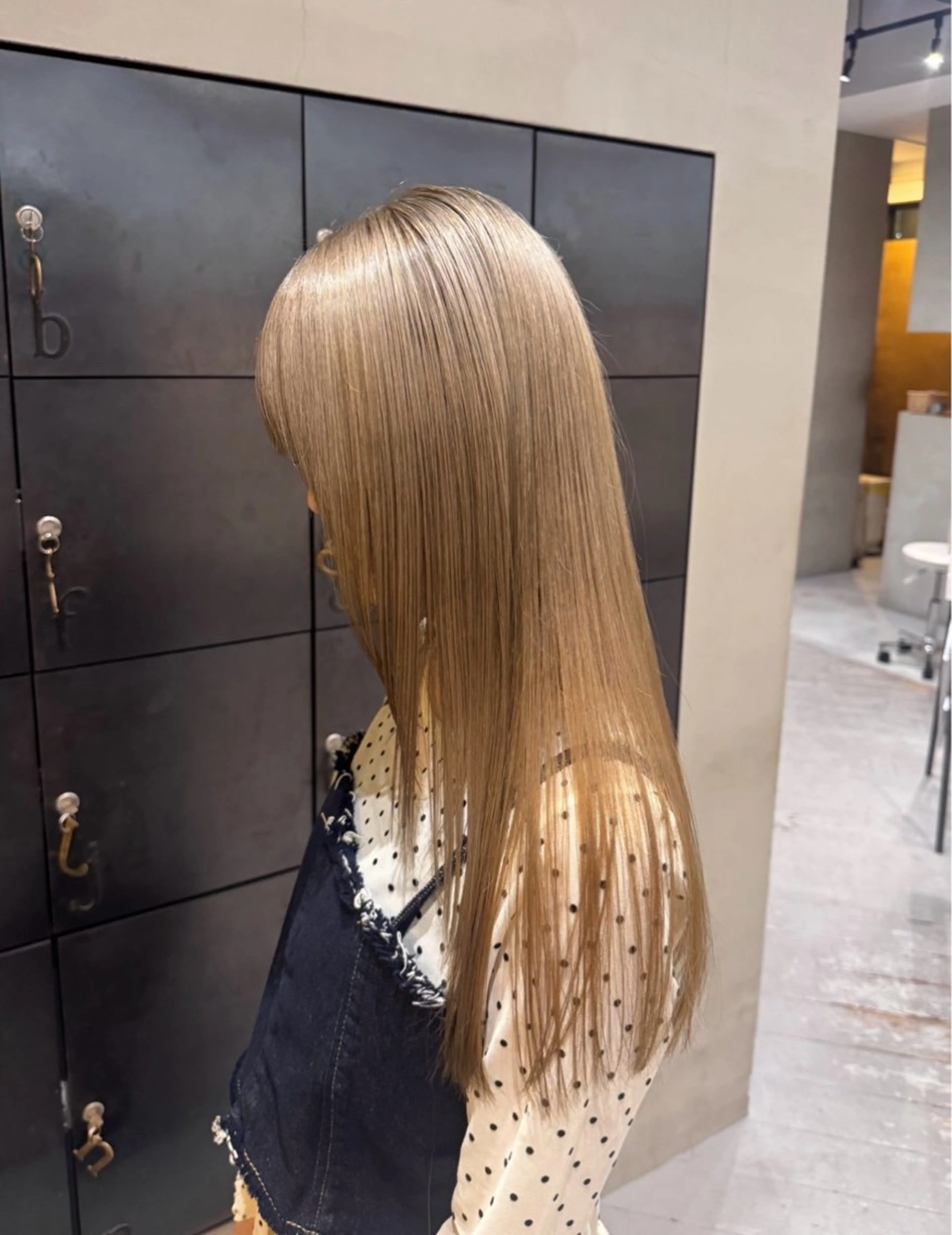 ロング カラー HAIR ICI/ 三浦奈桜のヘアスタイル