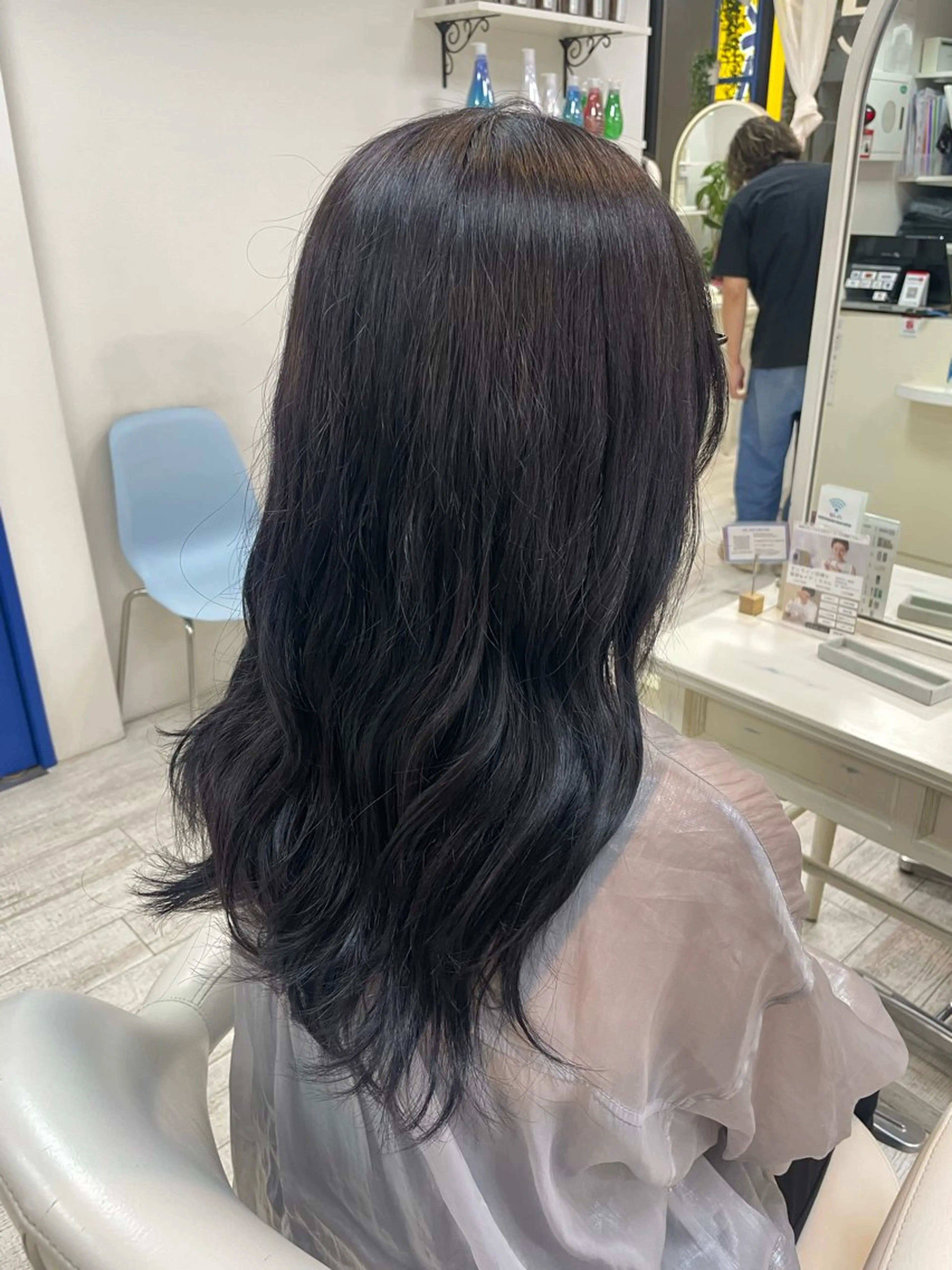 ロング カット ヘアカラー トリートメント 新籾 尚哉のヘアスタイル