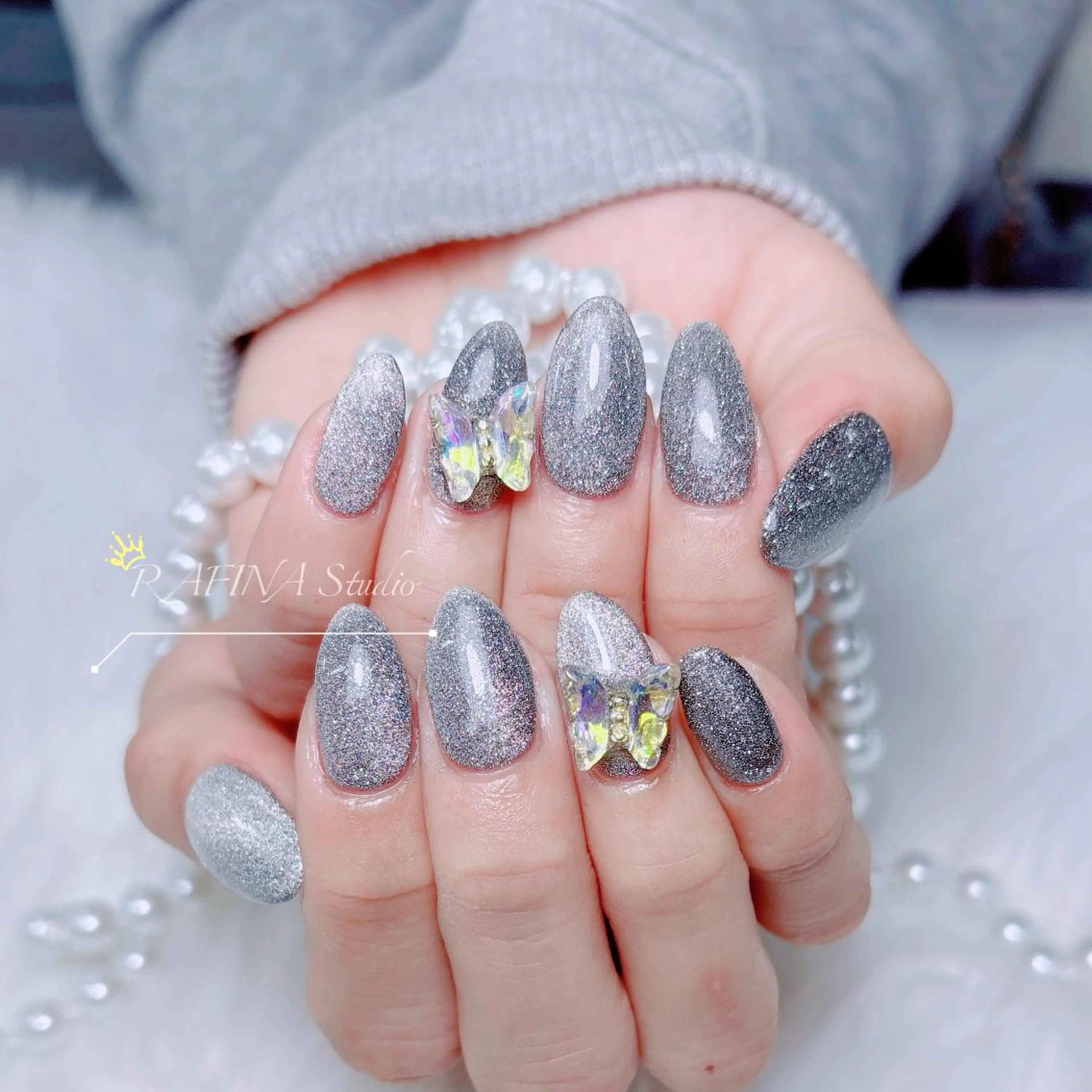 ネイル 桃香 Minaのネイルデザイン