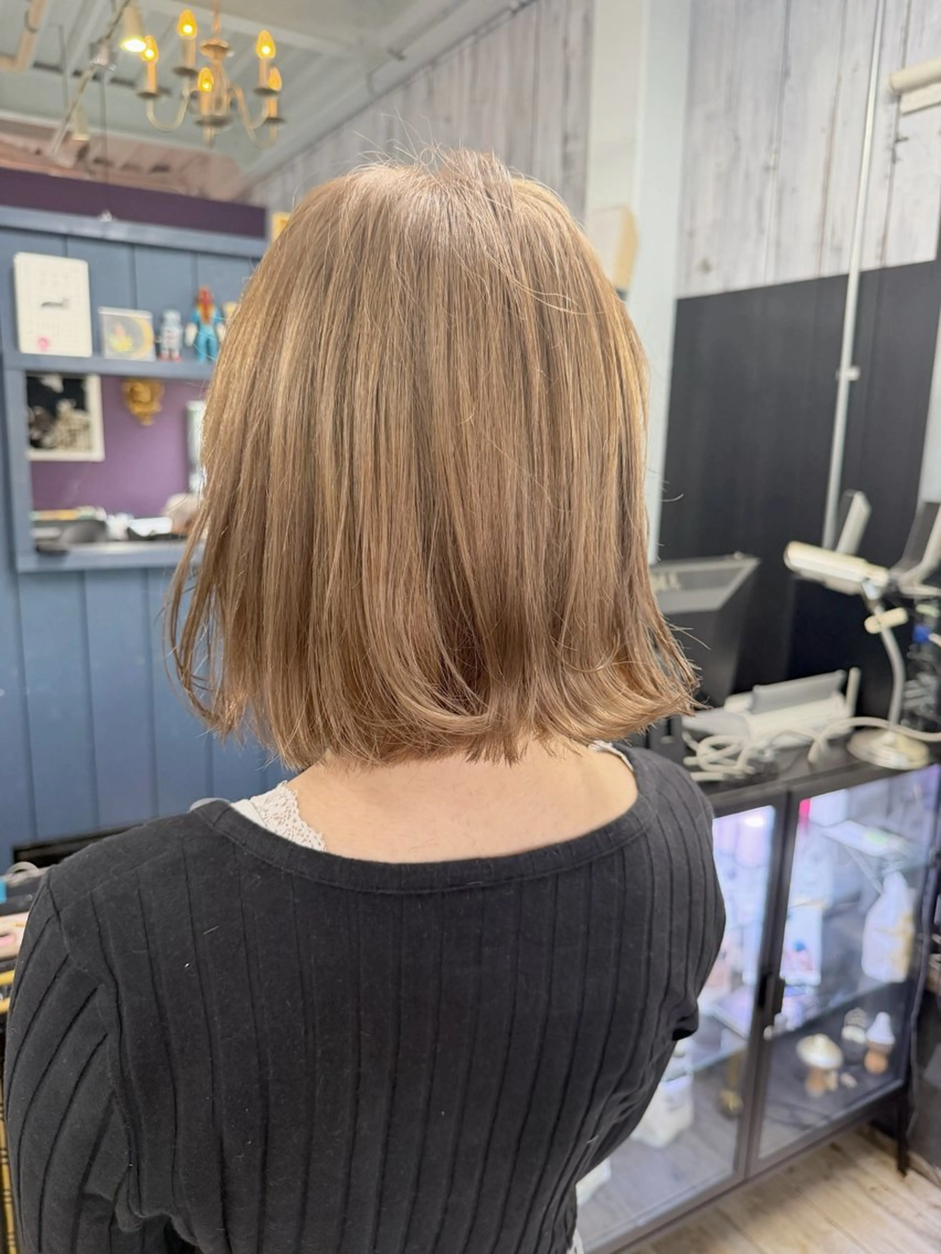 カラー ベージュカラー ブリーチ ヘアカラー La Beaute所属・福山 明日哉のヘアスタイル