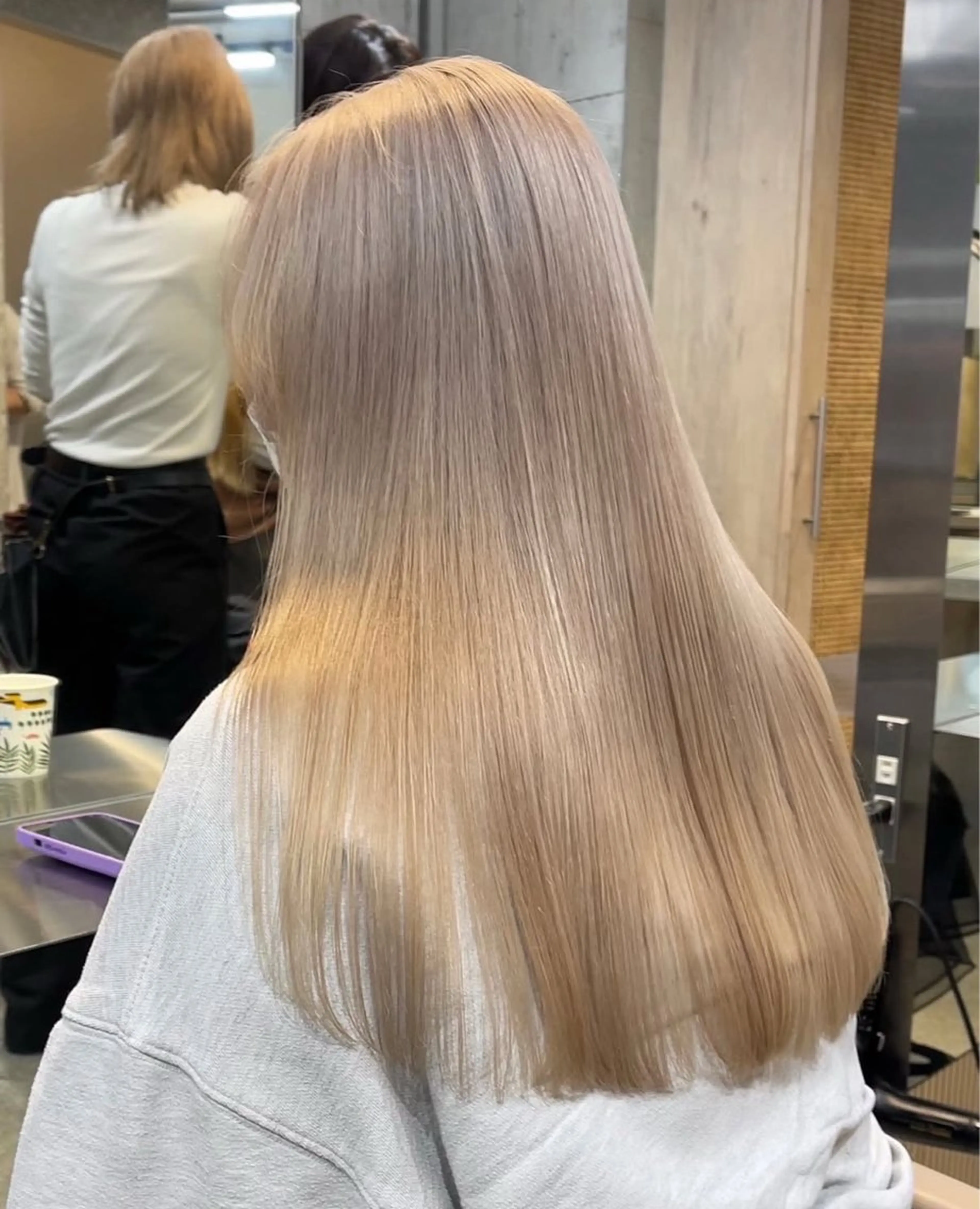 【ミニモ限定🎀リタッチ特化】艶カラーリタッチ＋極潤トリートメント🫧 ¥23,000 → ¥7,000 🫶🏻︎🩵の写真
