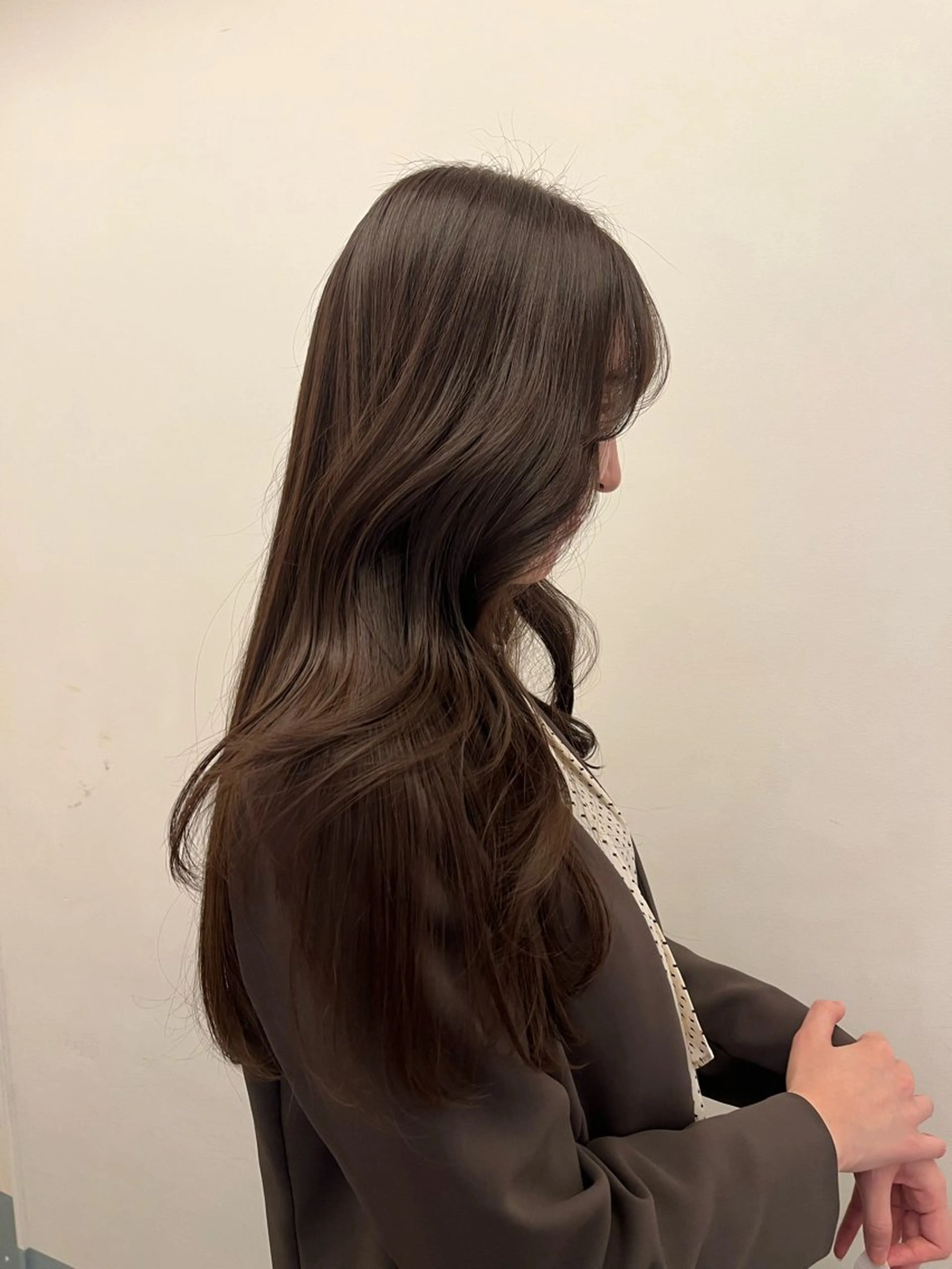 ロング ヘアカラー 川上 莉歩のヘアスタイル