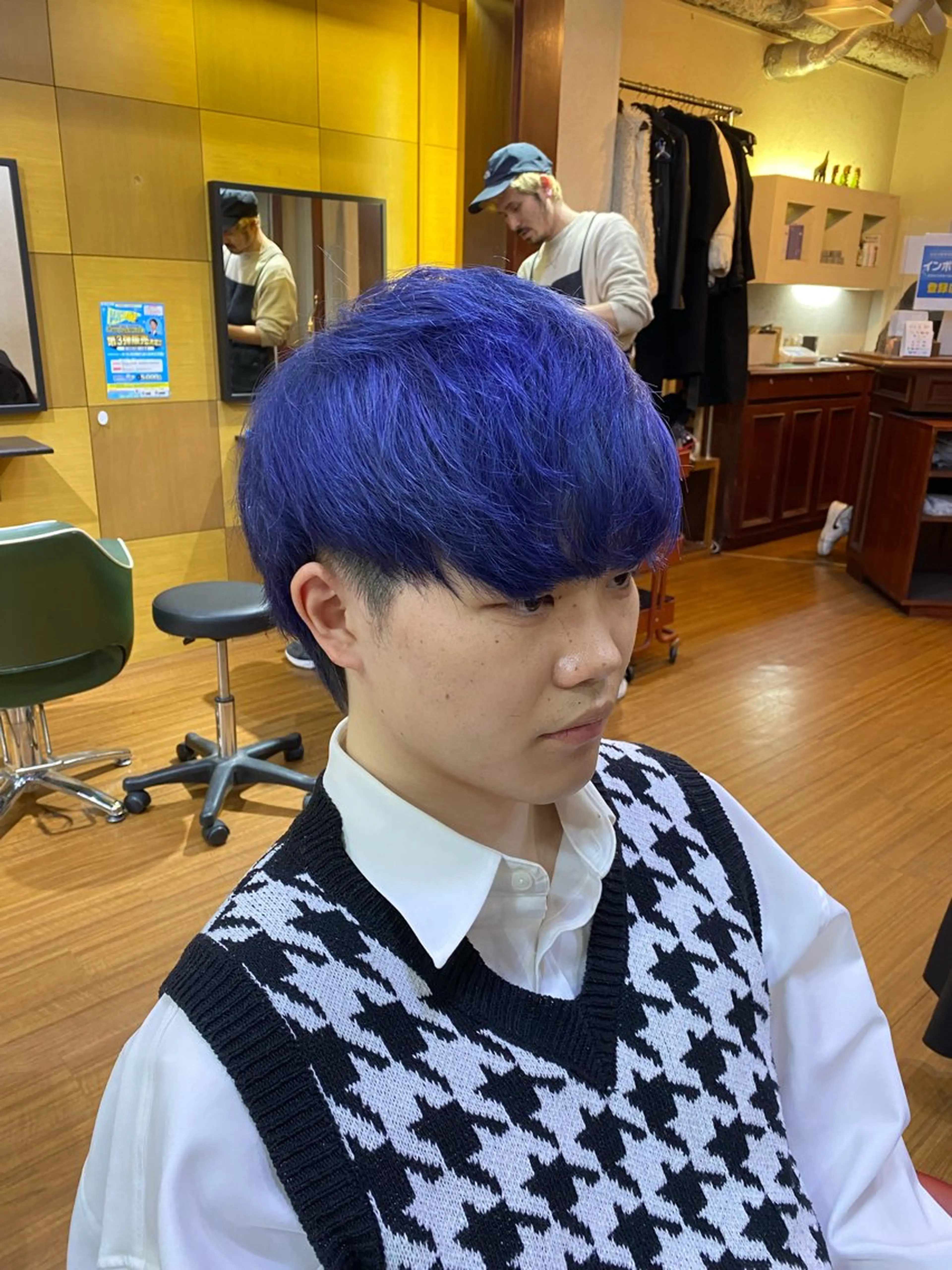 ミディアム カラー メンズ ブルーカラー ヘアカラー 【阪急六甲 サロン ド ロイ】所属・メンズ特化 岸本 阪急六甲サロンドロイのヘアスタイル