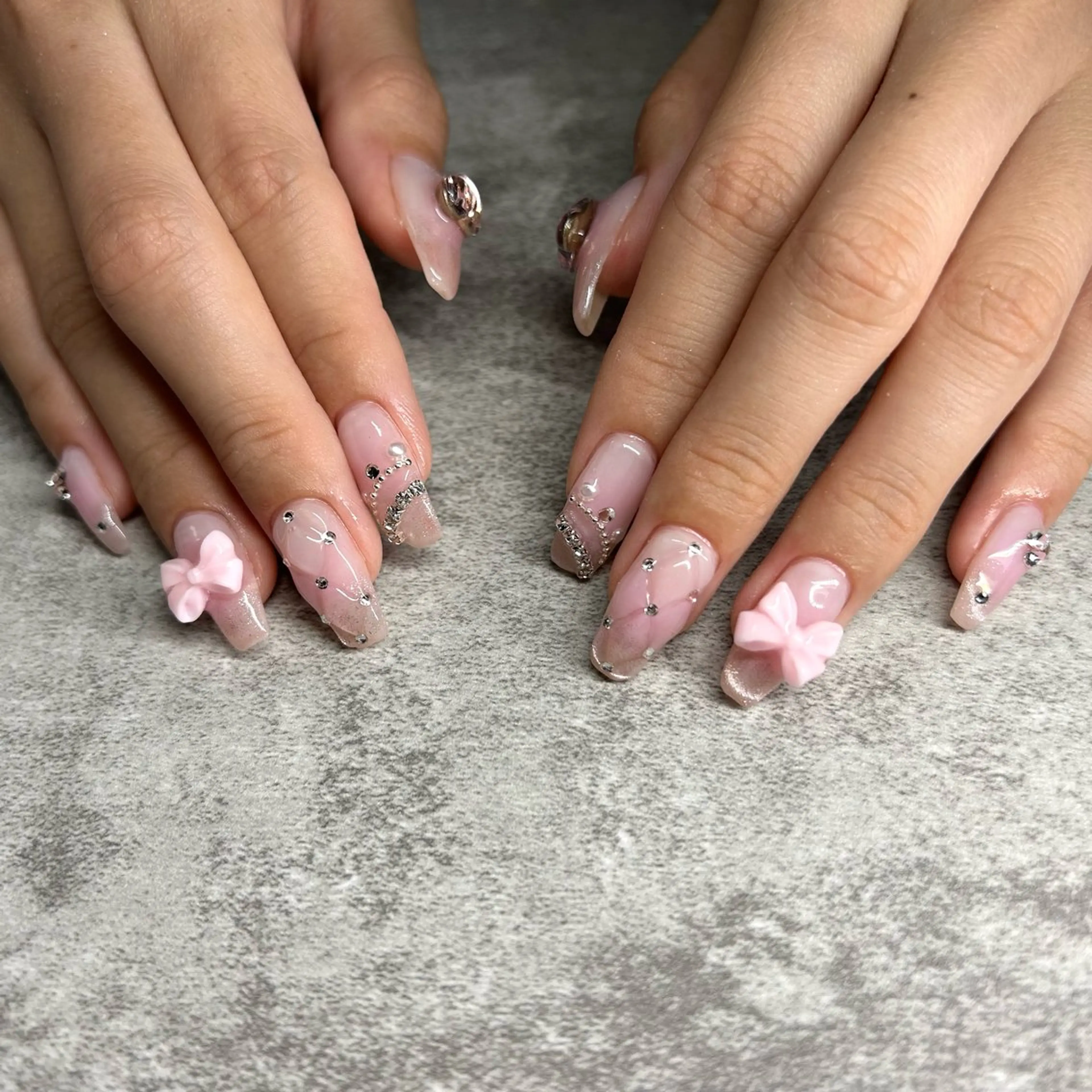 ネイル リボン ハンドネイル MiiTow nailのネイルデザイン