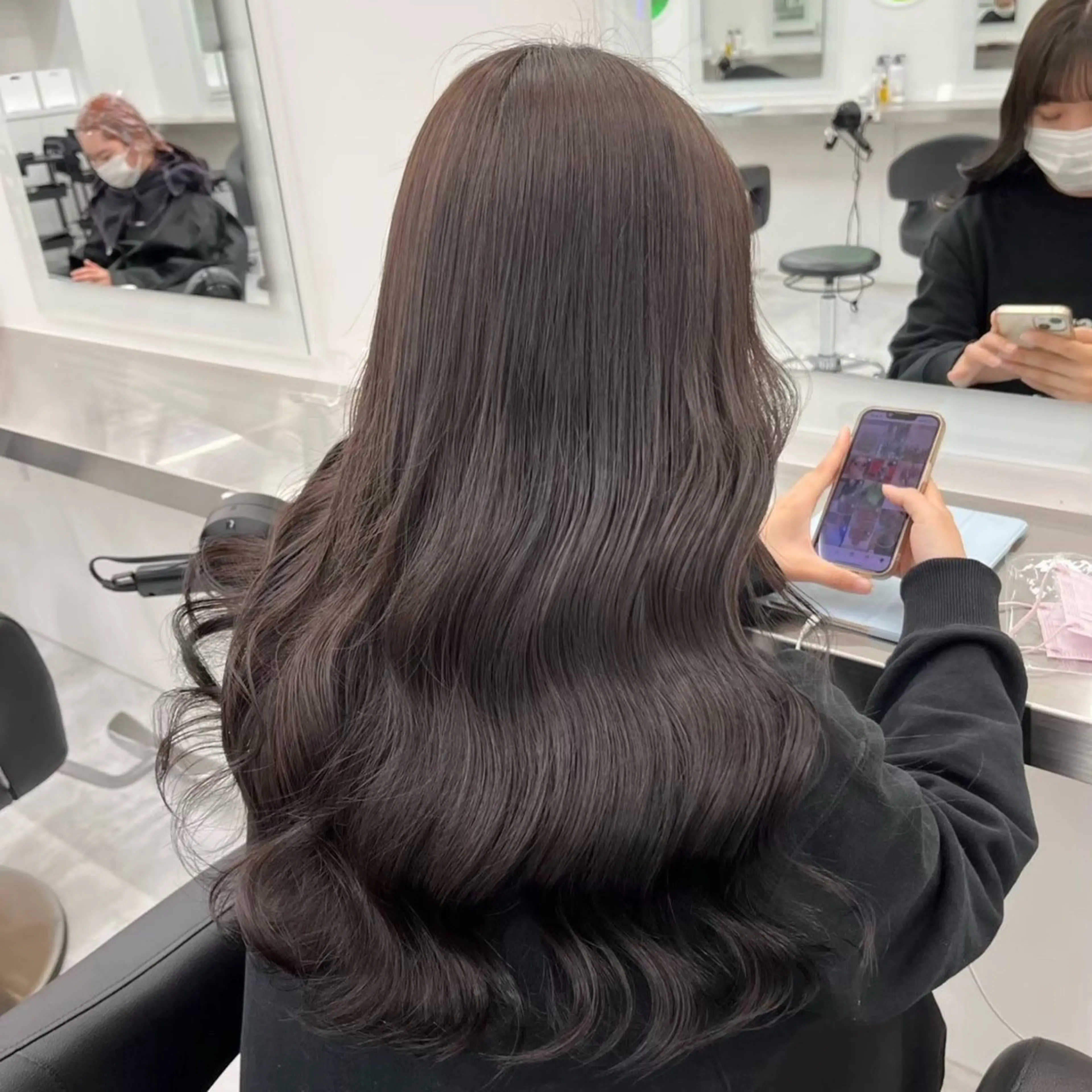 ロング カラー ヘアアレンジ カット ヘアカラー トリートメント ヘッドスパ ヘアセット 透明感ラベンダー💗 SHOのヘアスタイル