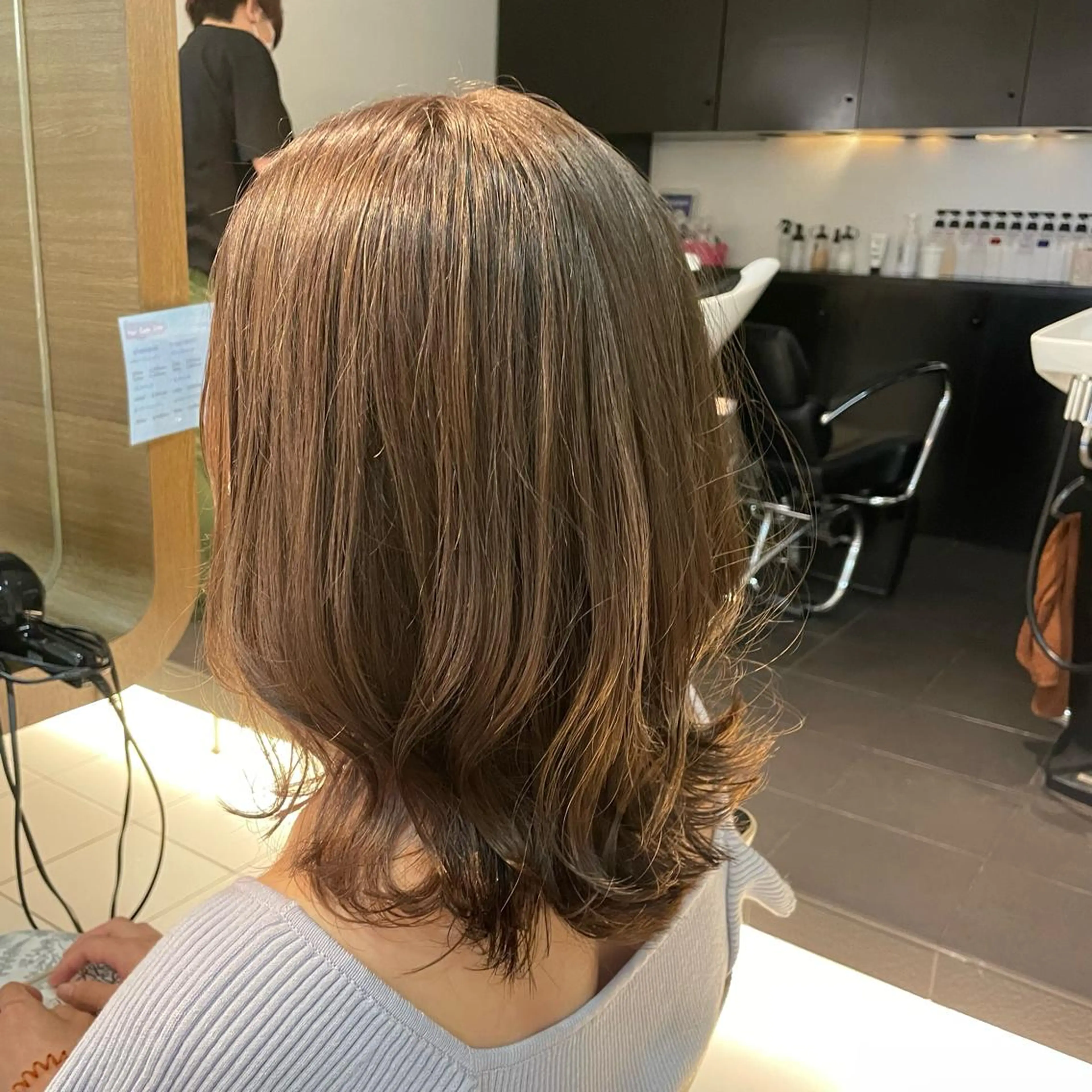 ミディアム カラー ベージュカラー ブリーチ ミルクティーベージュ ブリーチなしカラー 透明感カラー/ 寺田千雅子のヘアスタイル
