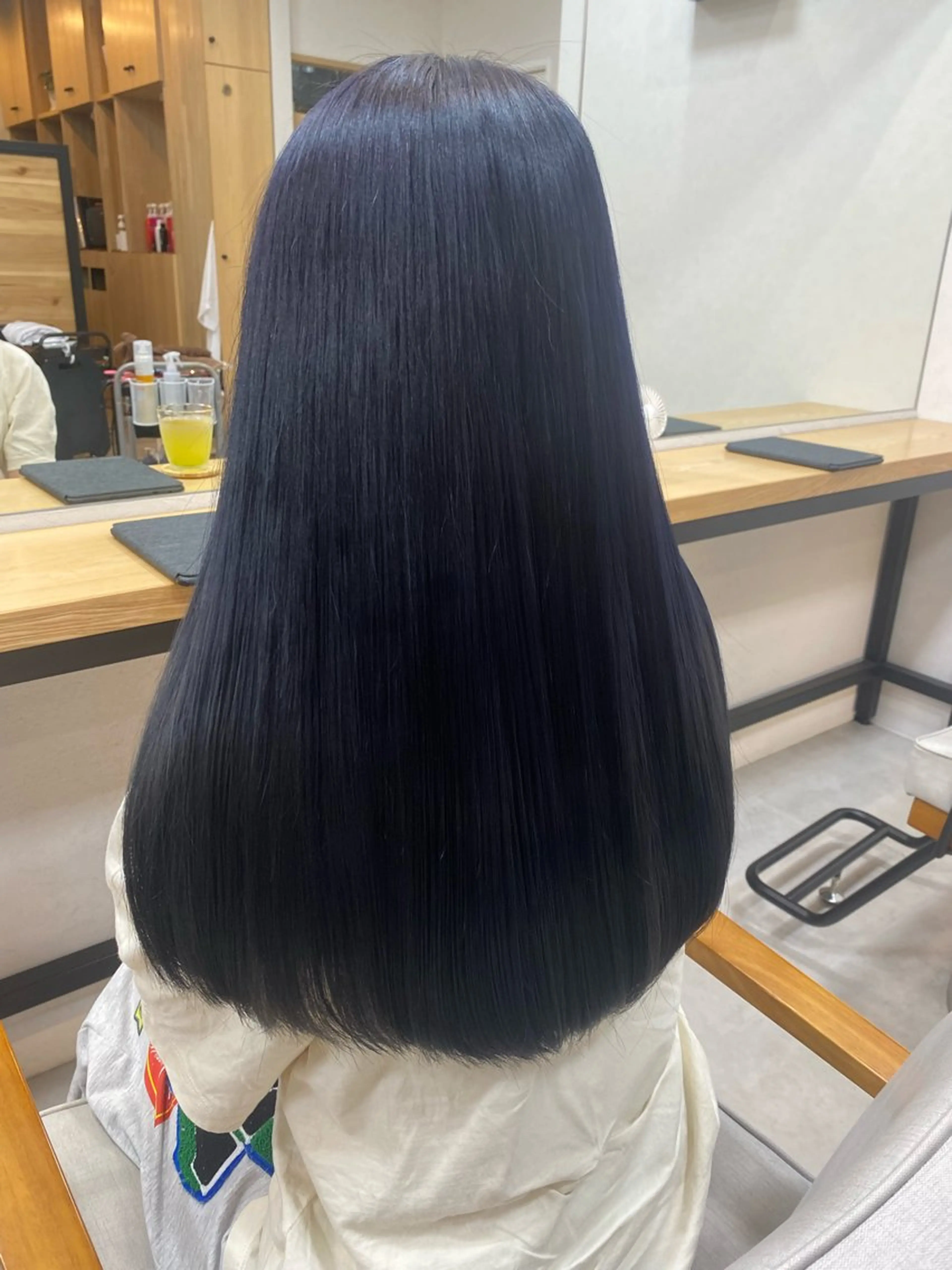 ロング ヘアカラー HIYORI🧁 登戸のヘアスタイル