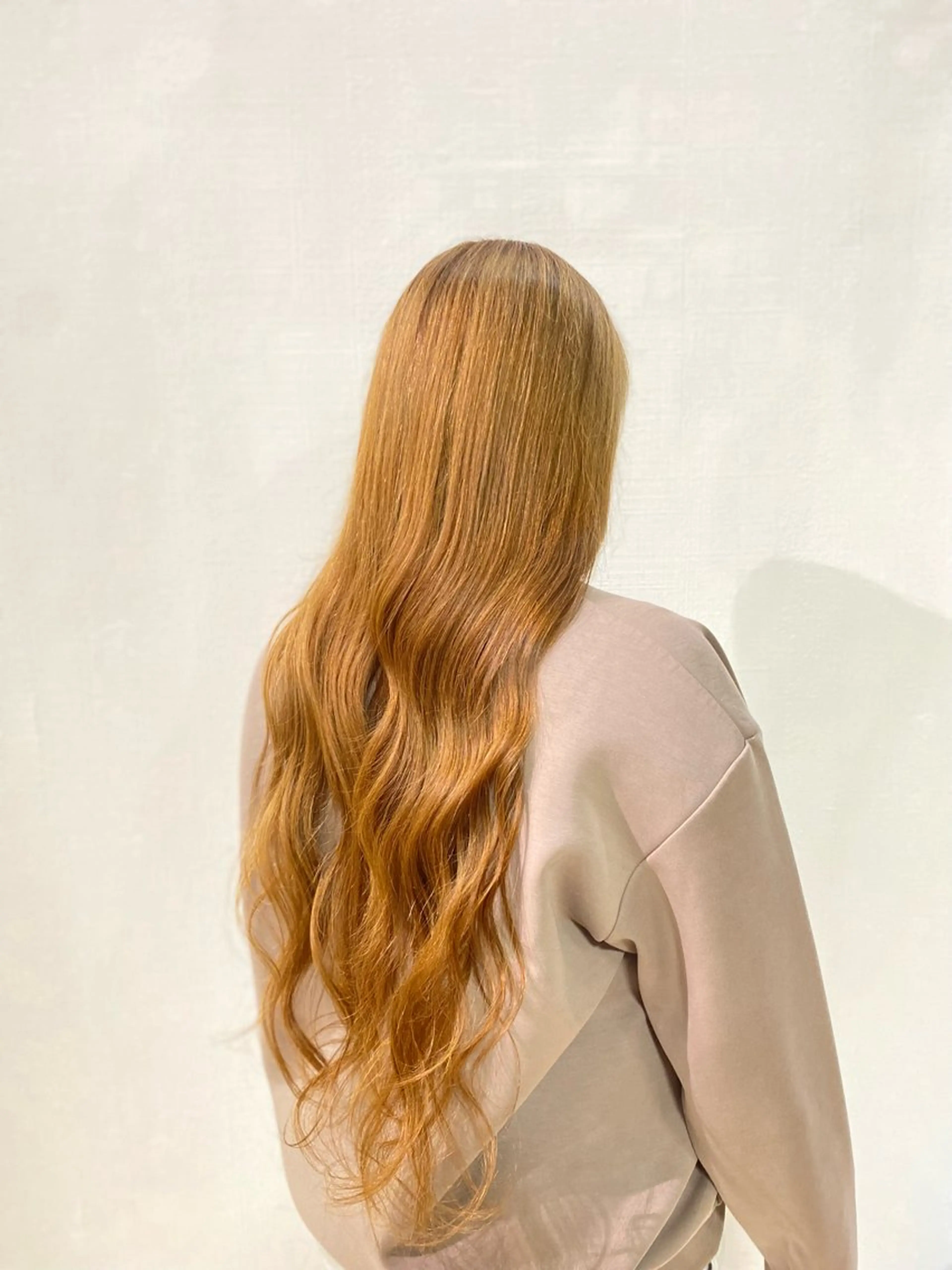 ロング カラー ベージュカラー オレンジ オレンジベージュ ヘアカラー トリートメント 杉森 蘭琉のヘアスタイル