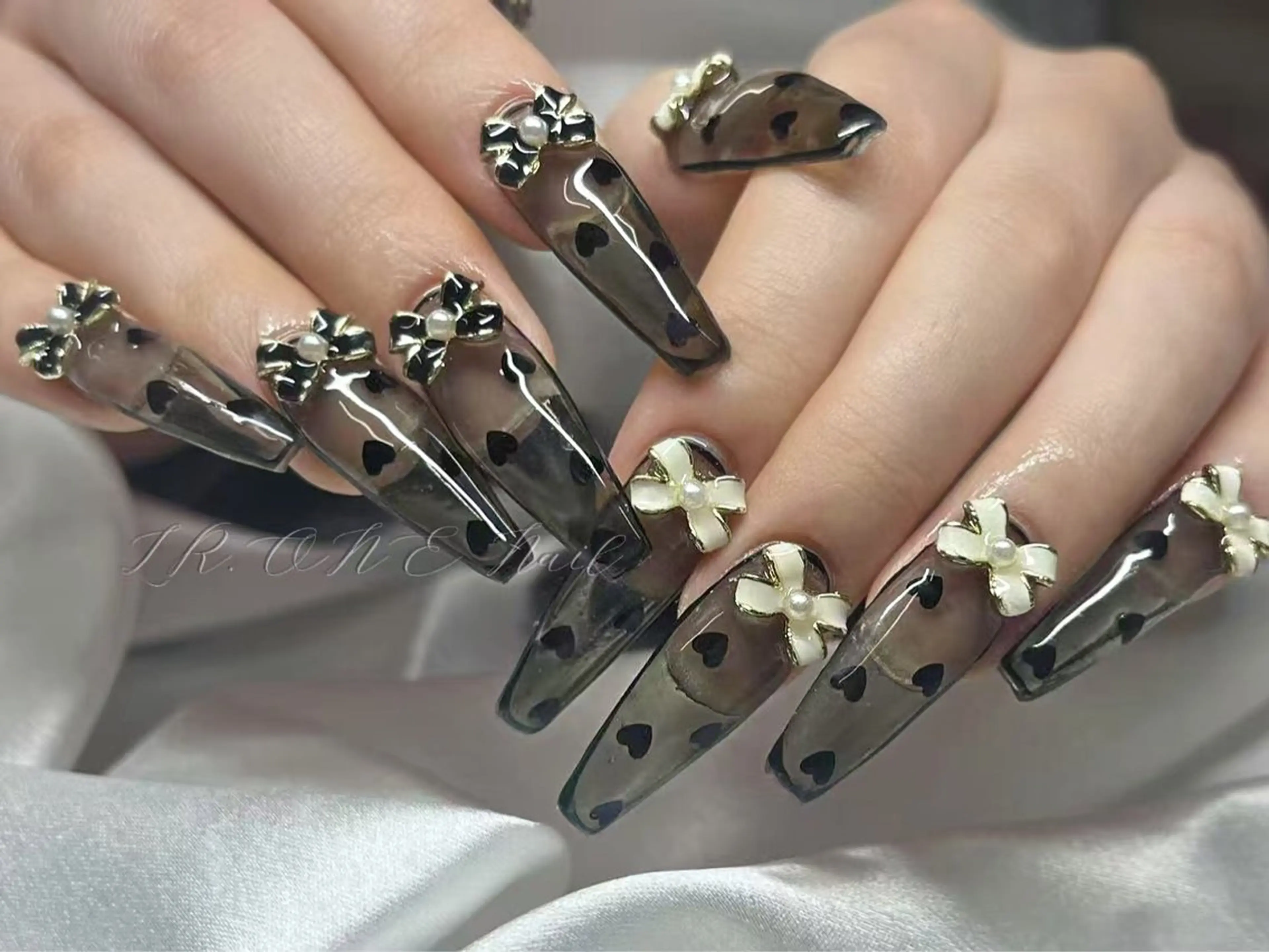 ネイル LR.ONE ヨウのネイルデザイン