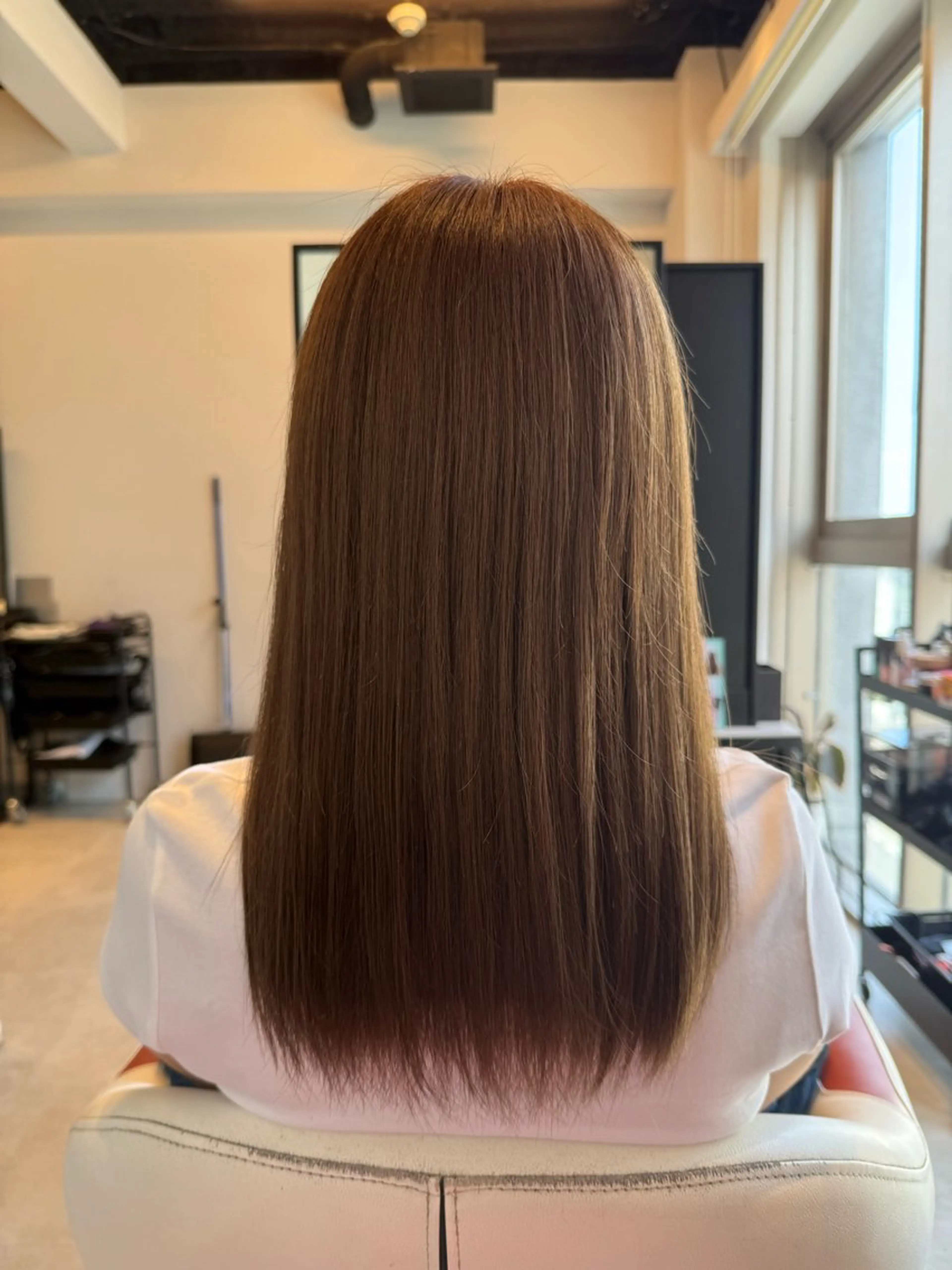 セミロング カラー ブラウンカラー ピンクカラー ピンクブラウン ヘアカラー トリートメント 高石 乃愛のヘアスタイル