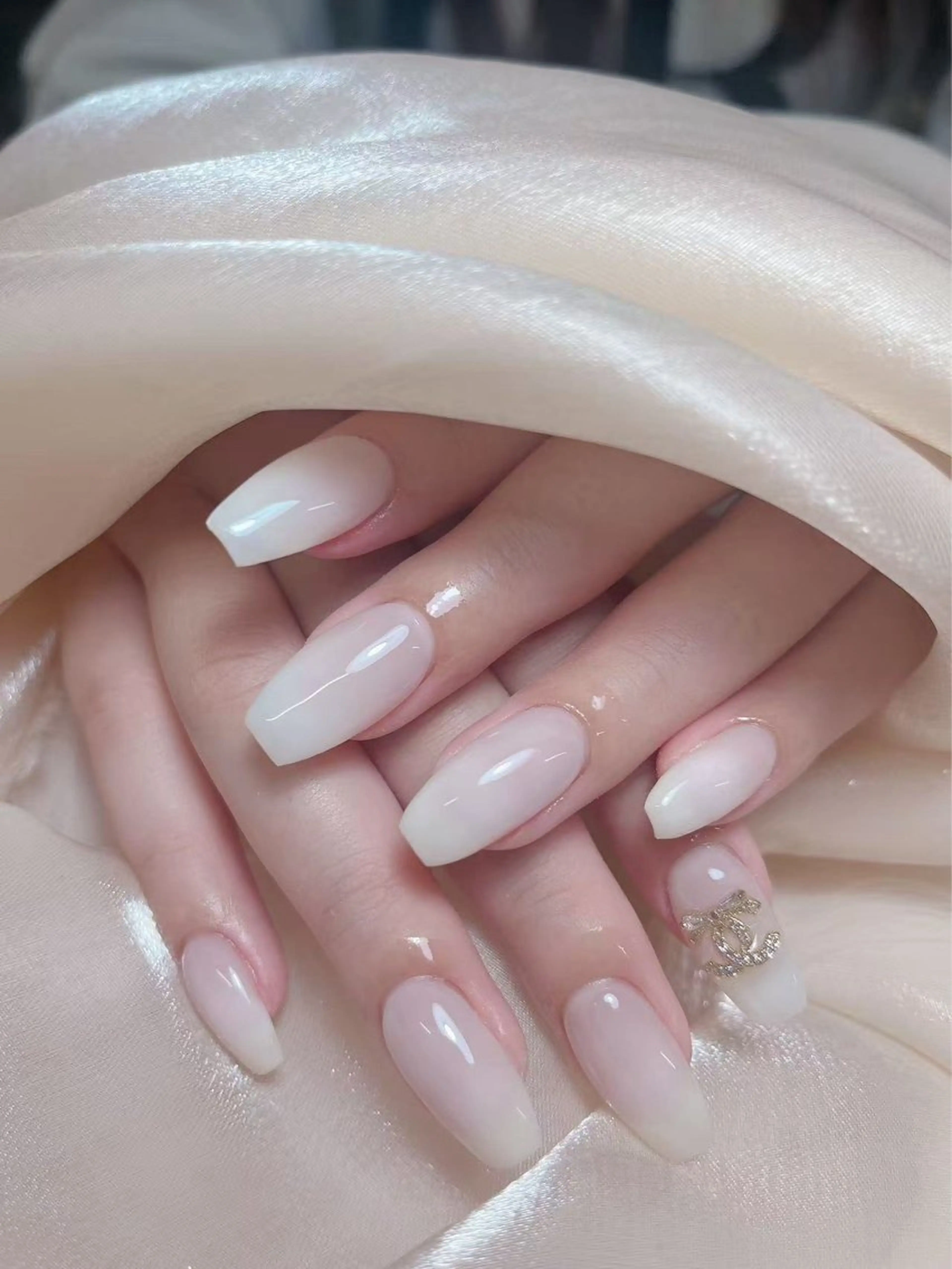 ネイル LR.ONE リナのネイルデザイン