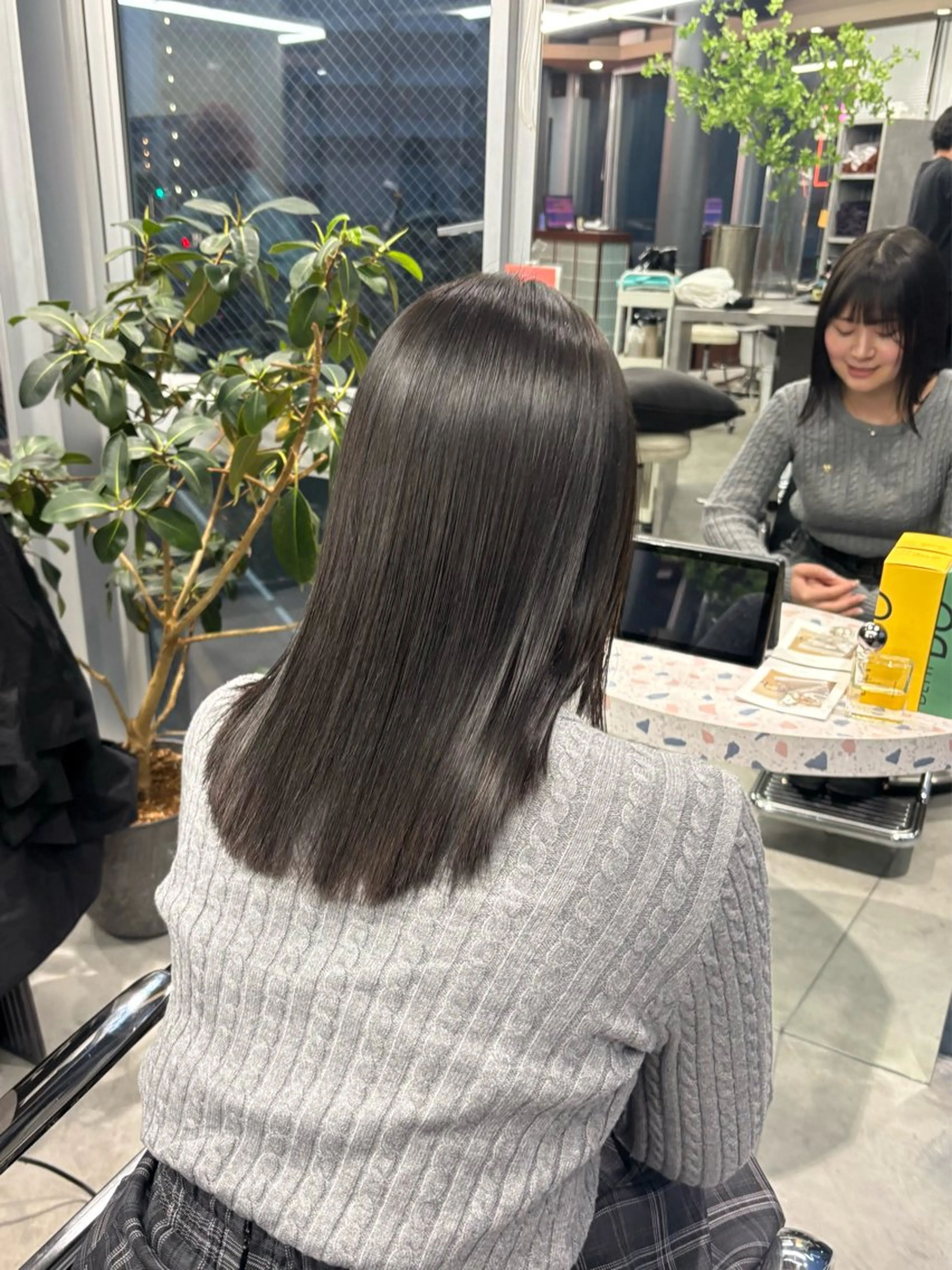 ミディアム ヘアカラー ESQUISSE 堀合 駿輔のヘアスタイル