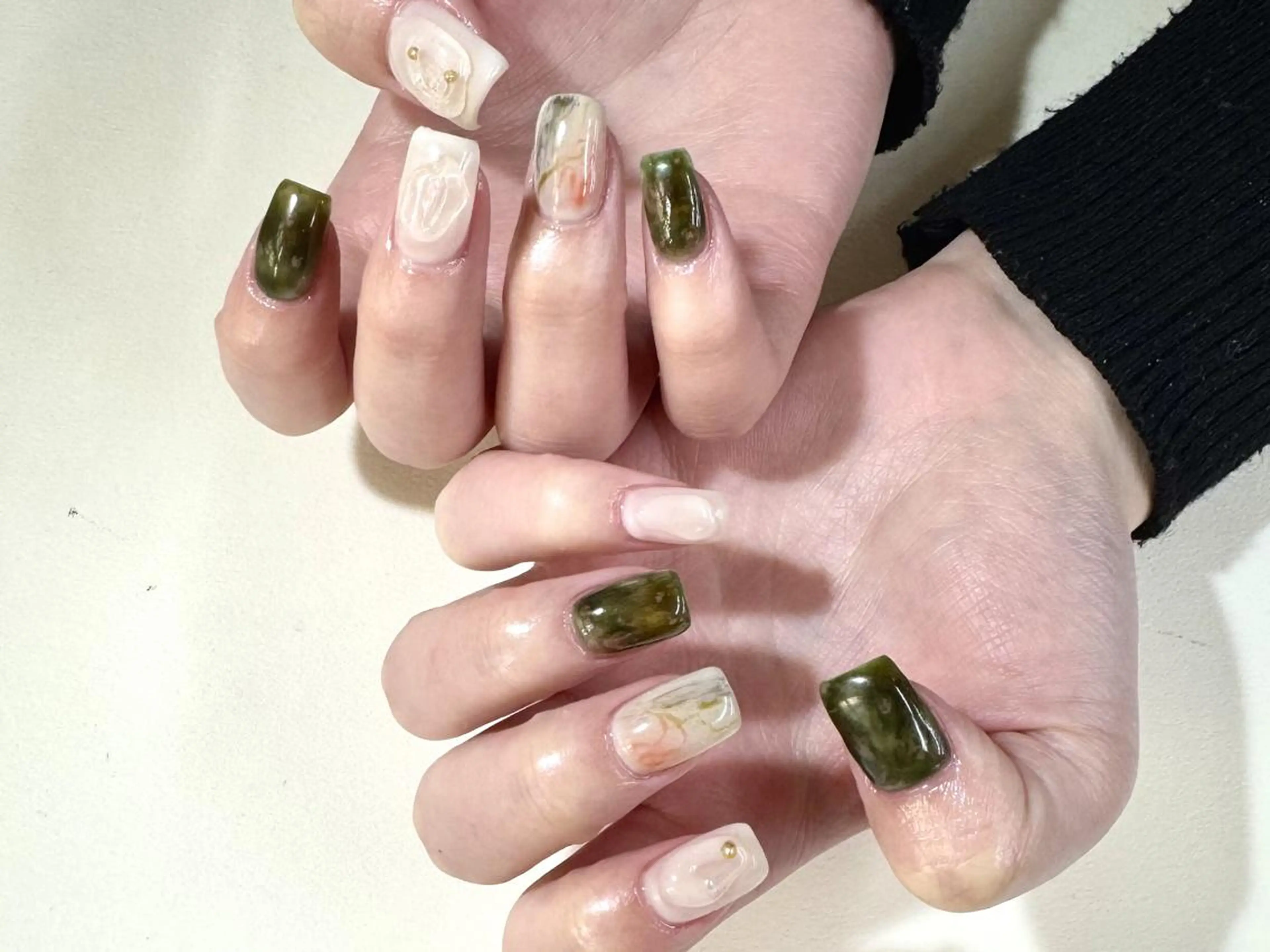 ネイル ジェルネイル 韓国ネイル ニュアンスネイル ワンホンネイル nailstudio eviz新宿店のネイルデザイン